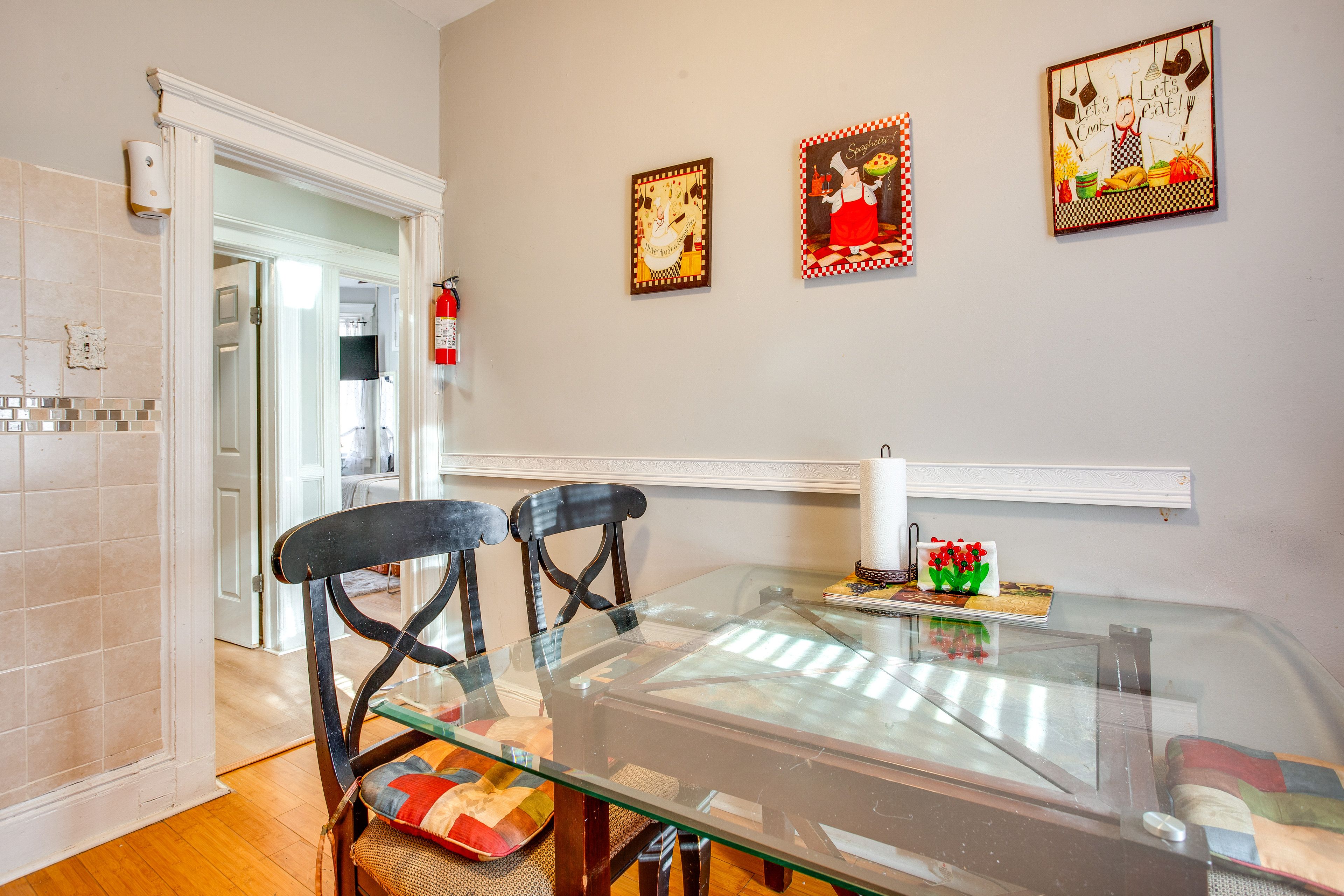 Dining Area | Dishware Provided