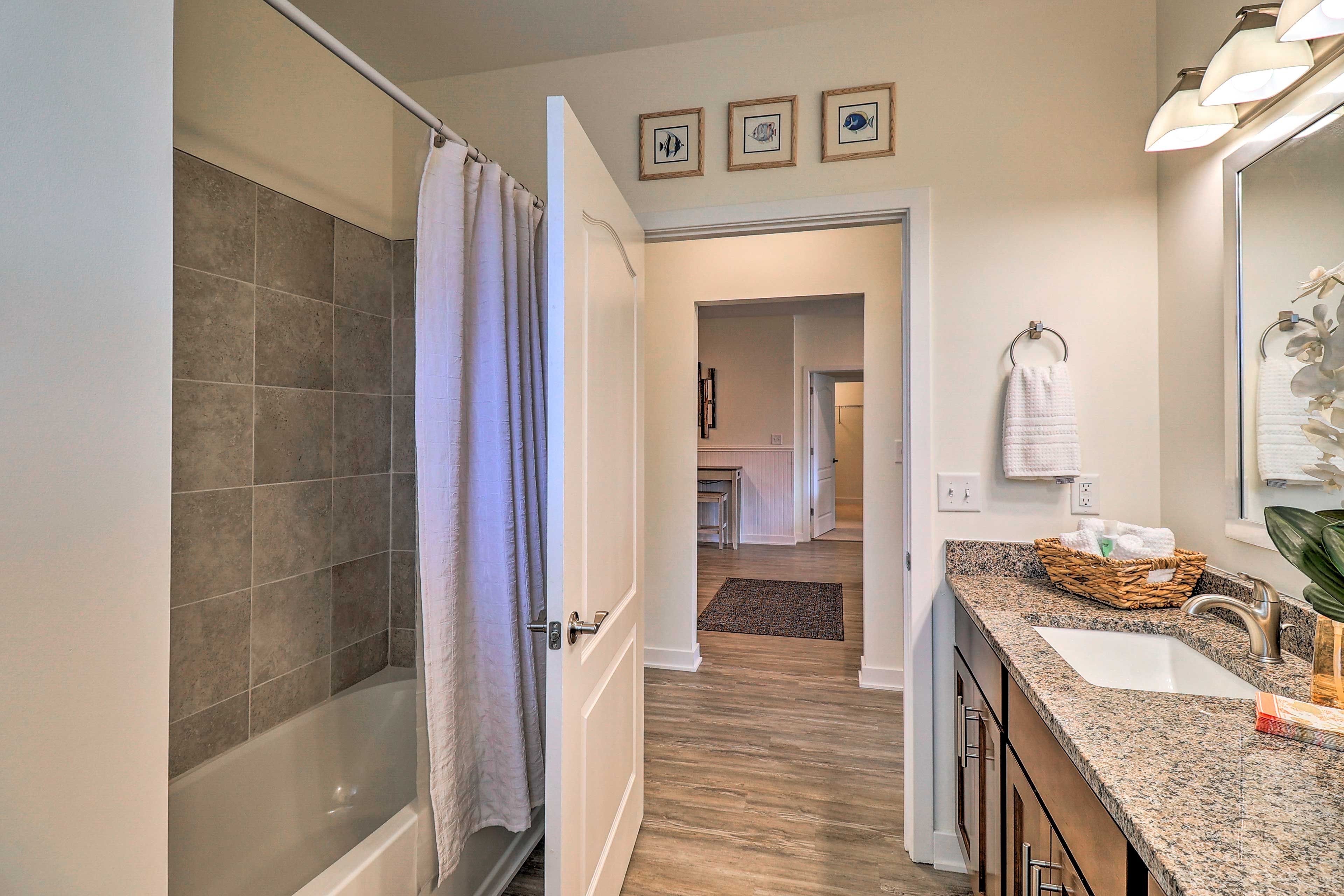 Full Bathroom