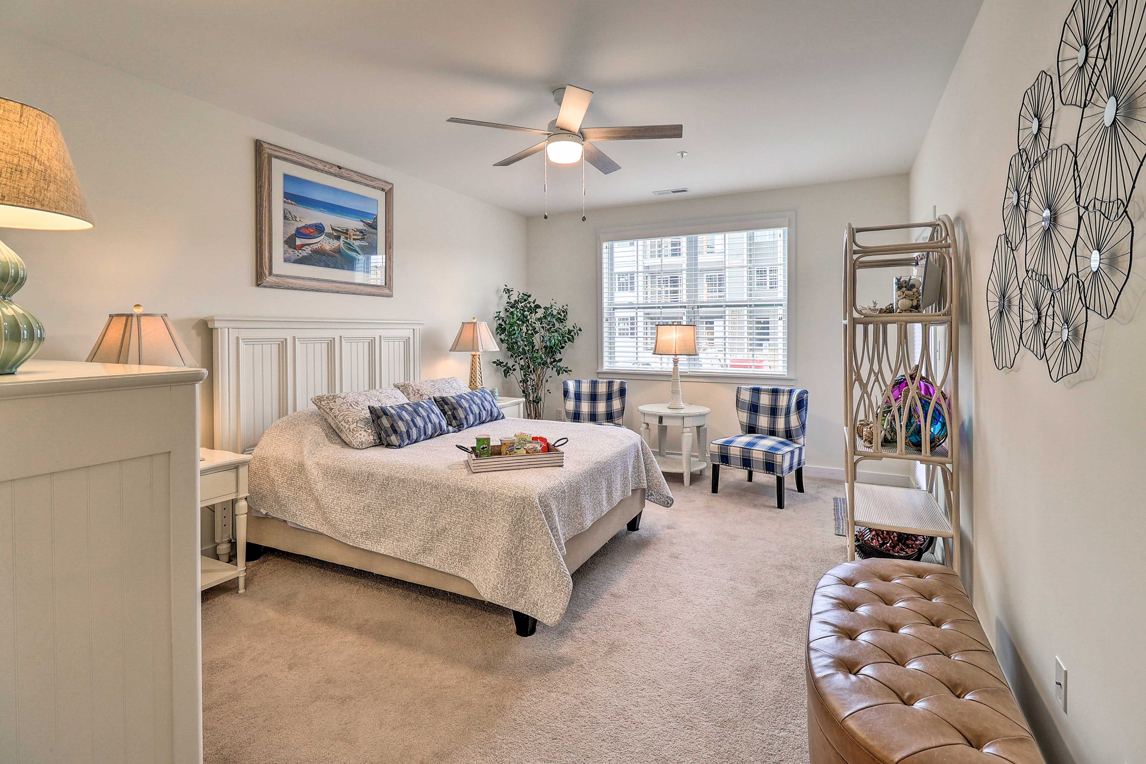 Bedroom 1 | Queen Bed | Linens Provided