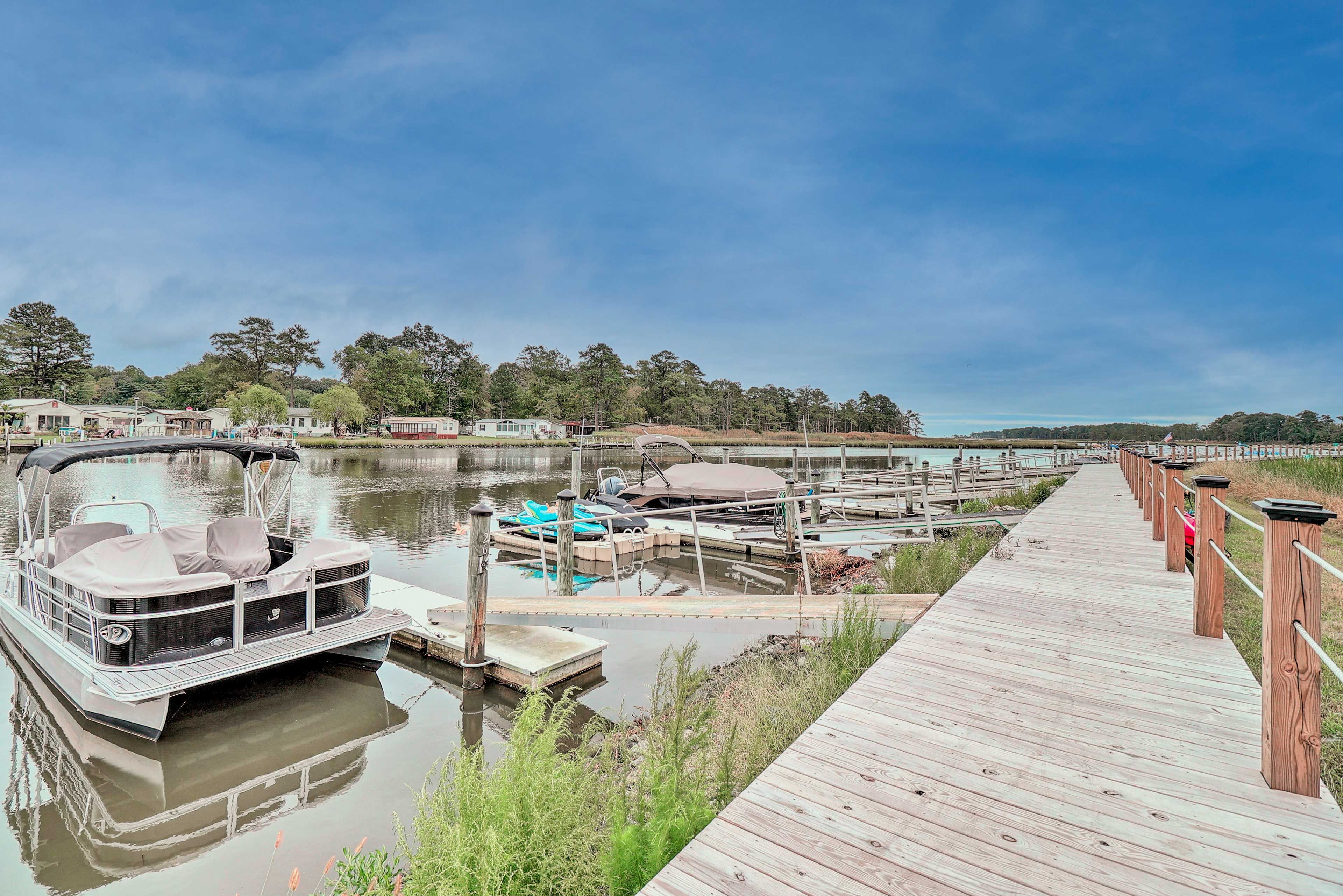 Community Dock | Crabbing