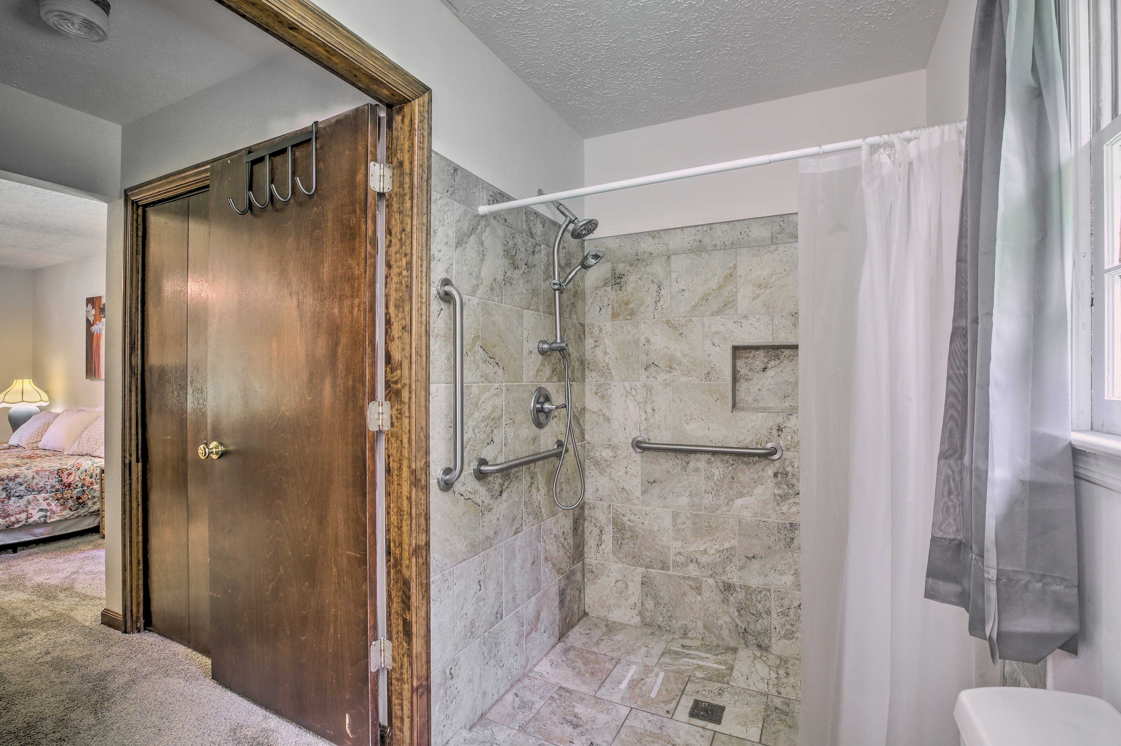 Full Bathroom | Walk-In Shower | Grab Rails