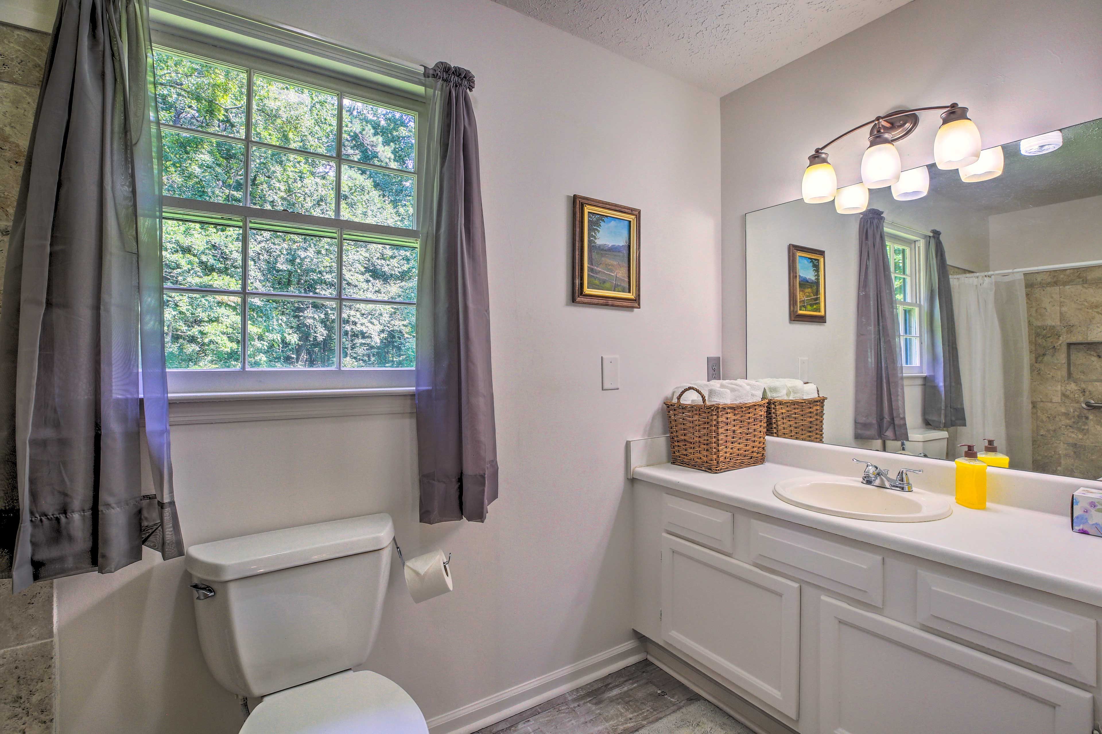 Full Bathroom