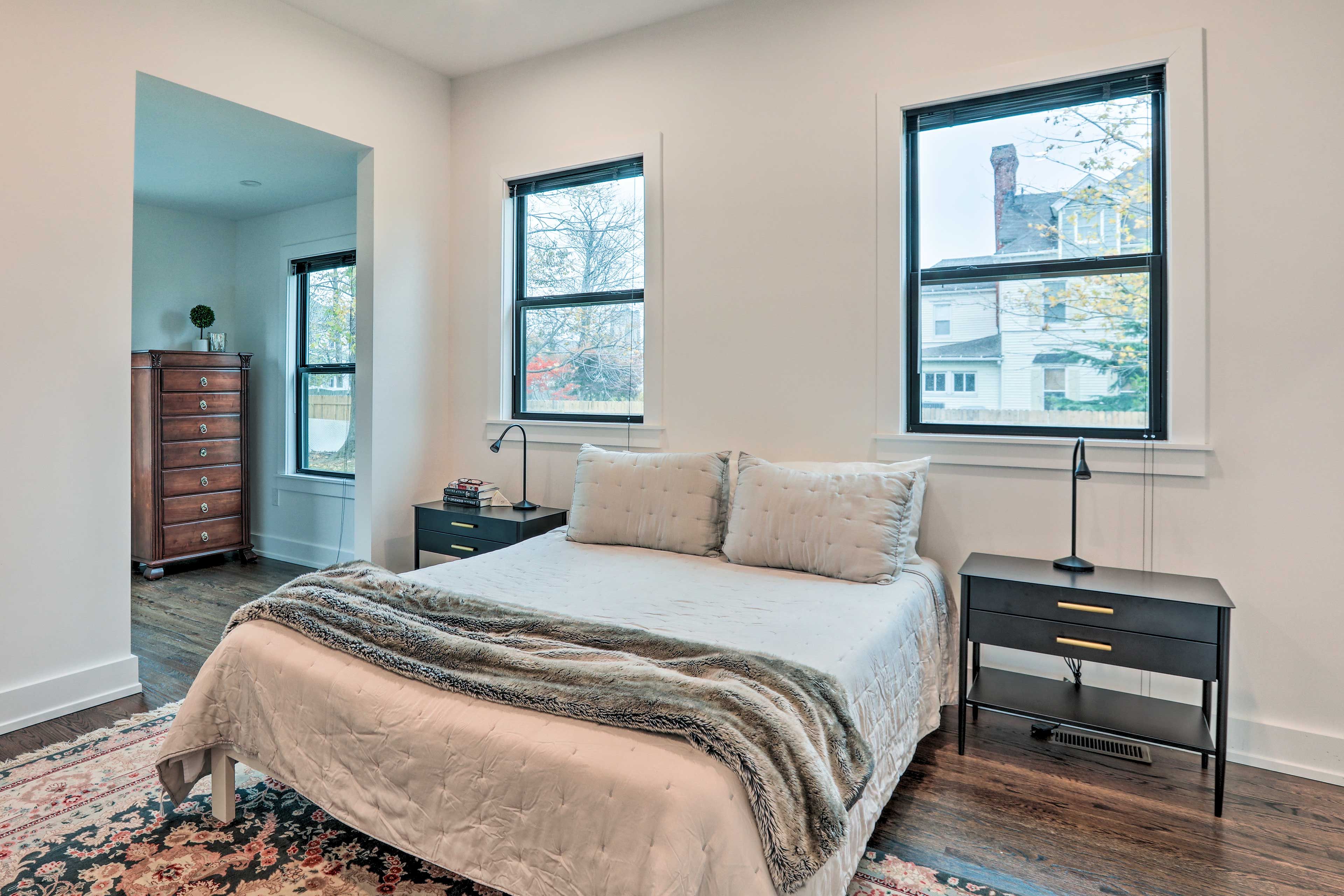 Bedroom 1 | Queen Bed | 1st Floor | Linens Provided