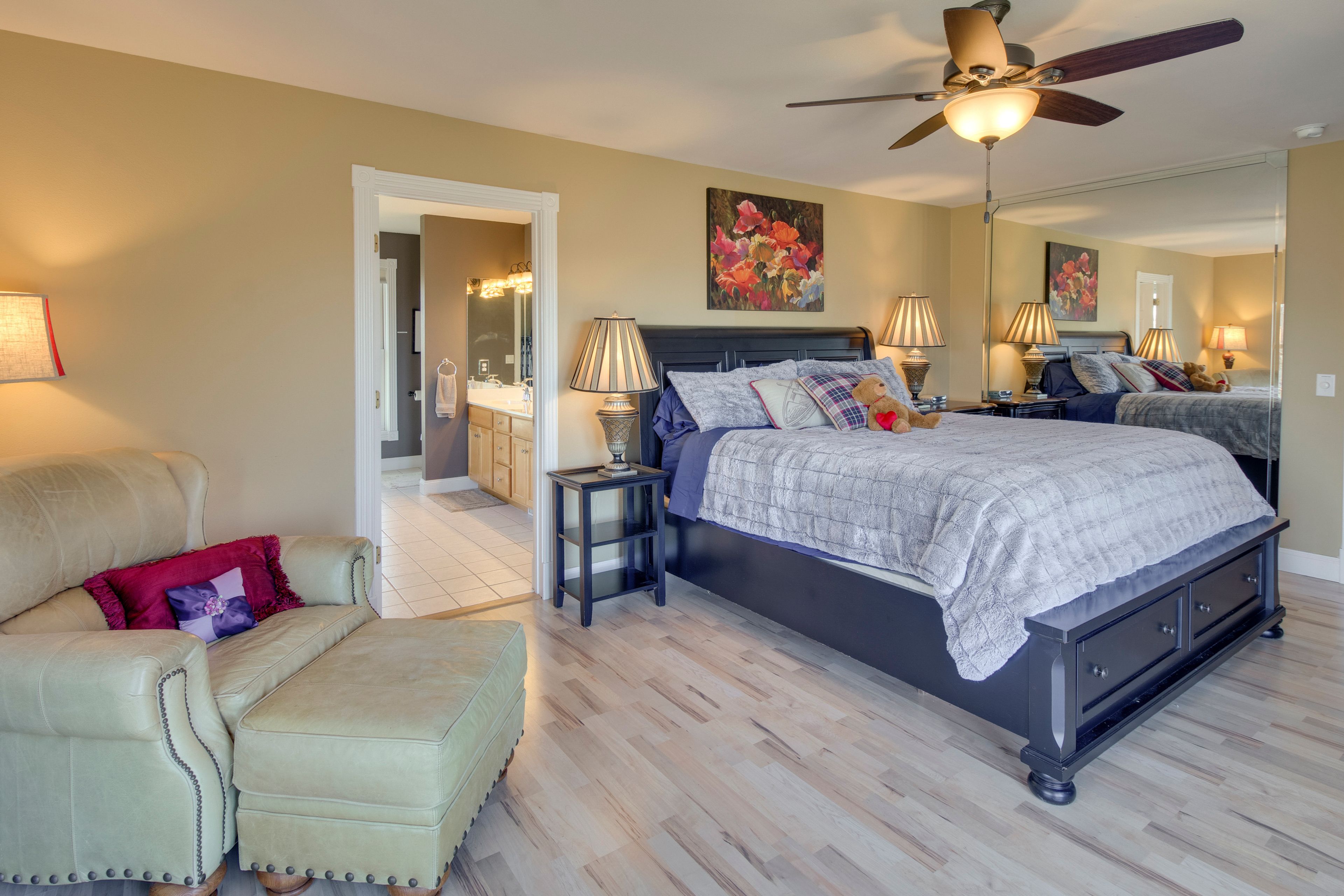 Bedroom 1 | King Bed | Linens Provided | 1st Floor