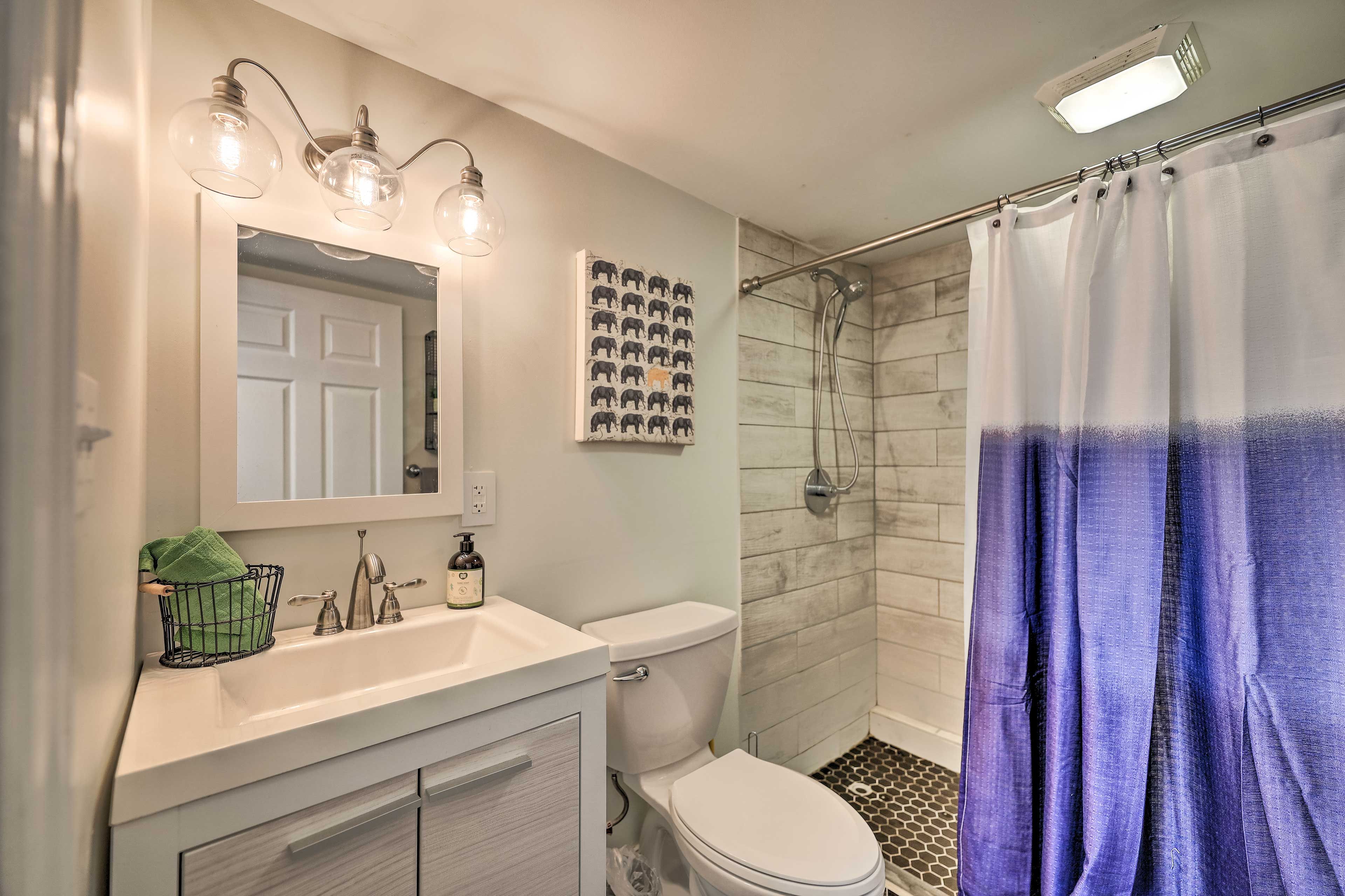 Full Bath | Hair Dryer | Complimentary Toiletries | Towels Provided