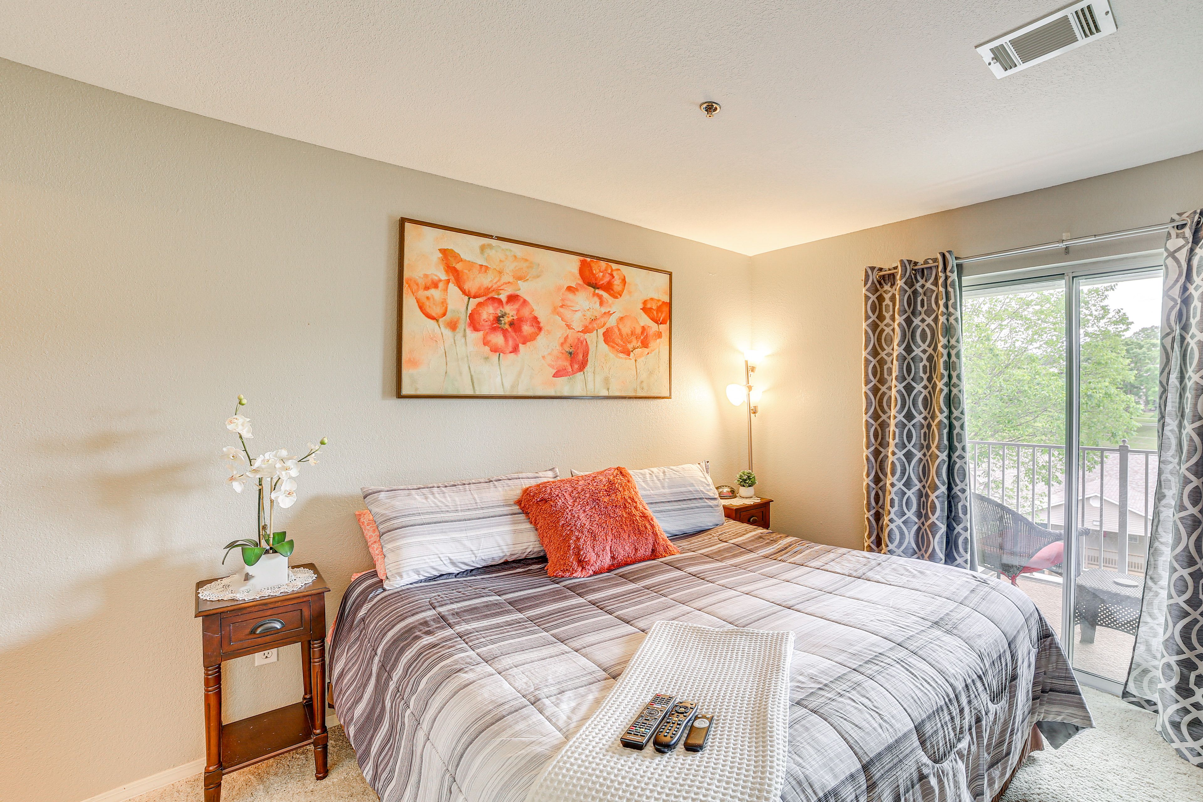 Bedroom 1 | King Bed | Smart TV | Balcony Access