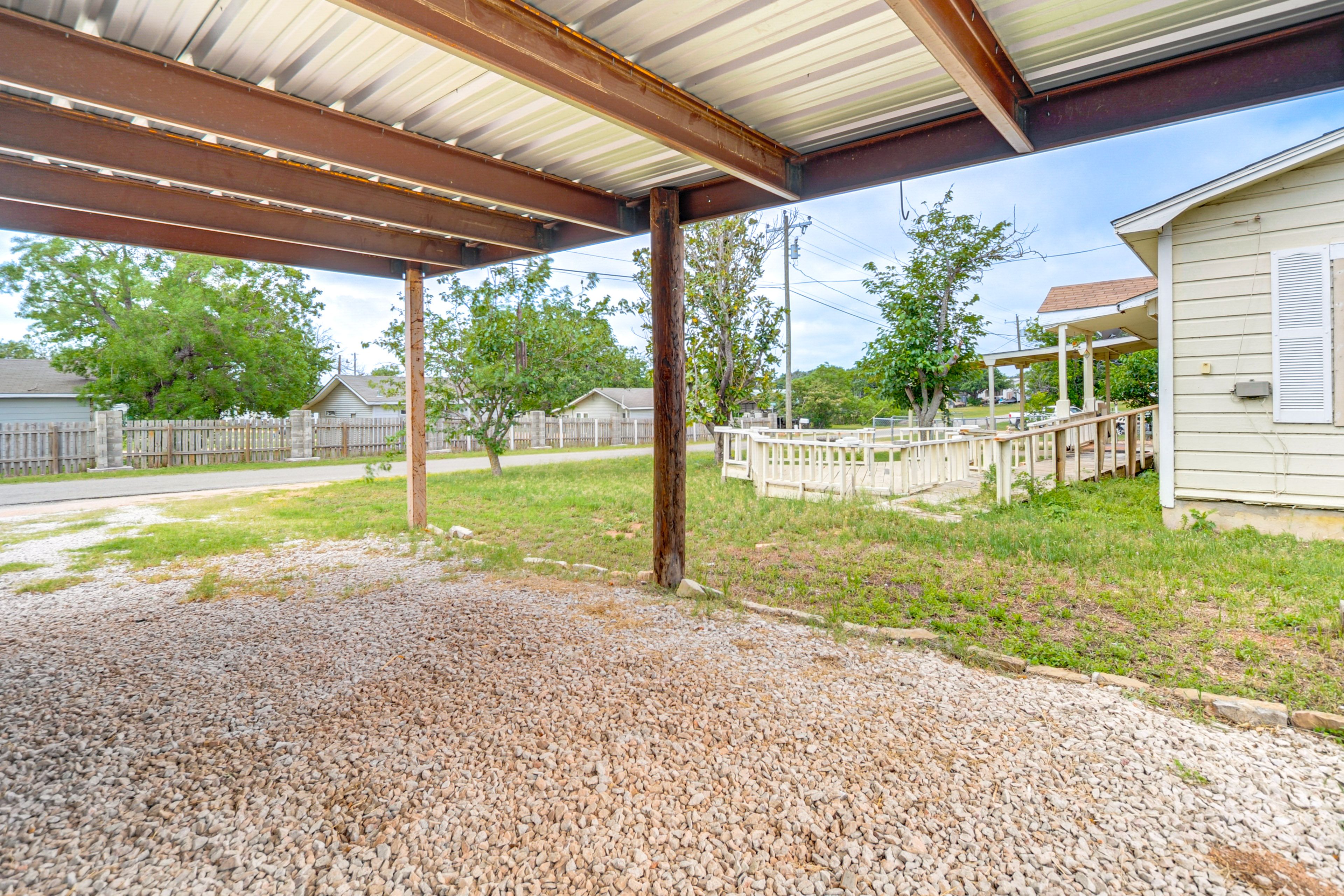 Shared Gravel Driveway (2 Vehicles)