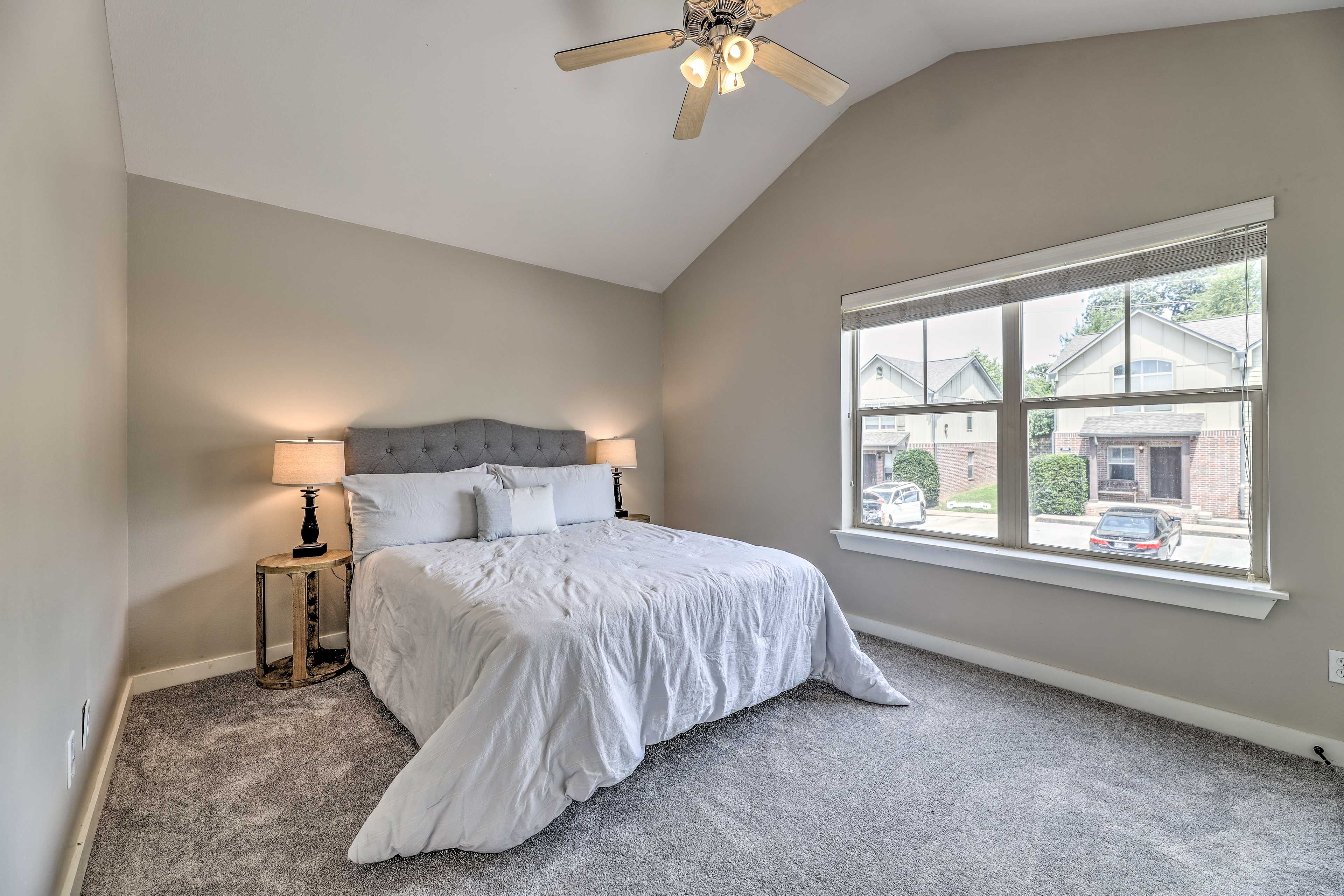 Bedroom 2 | 2nd Floor | Queen Bed