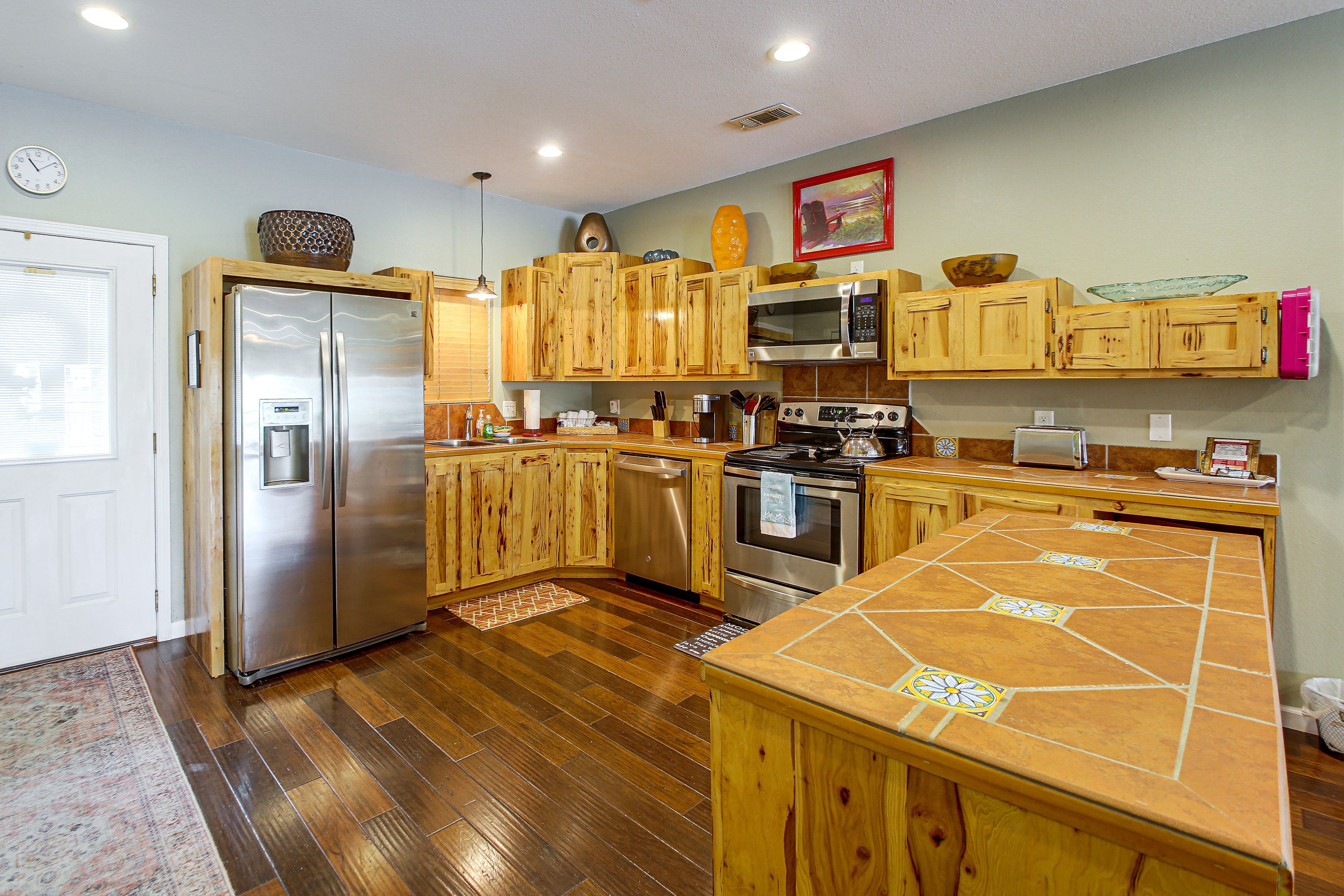 Property Interior | Single-Story Condo