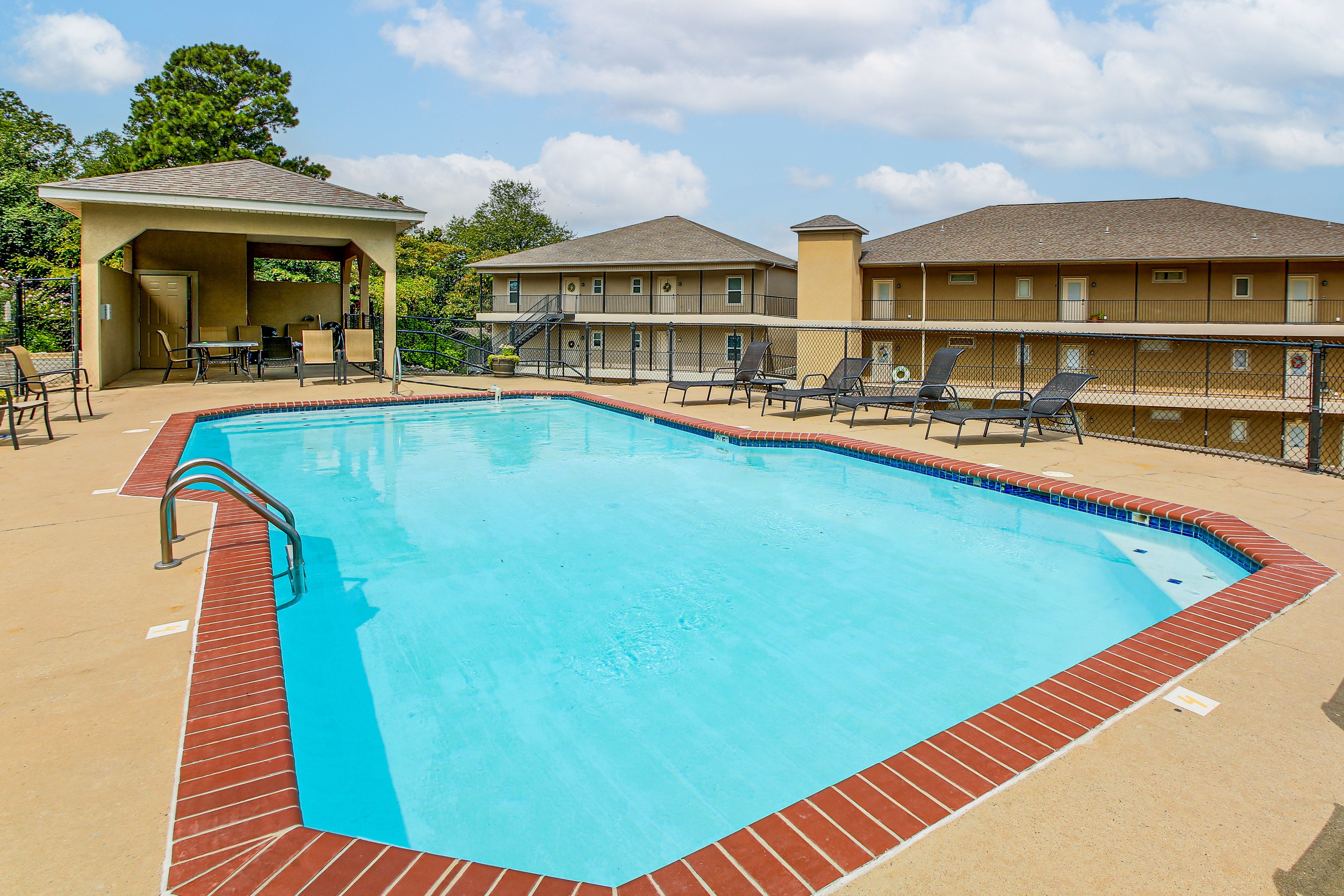 Bridge Bay Condominiums | Community Amenities