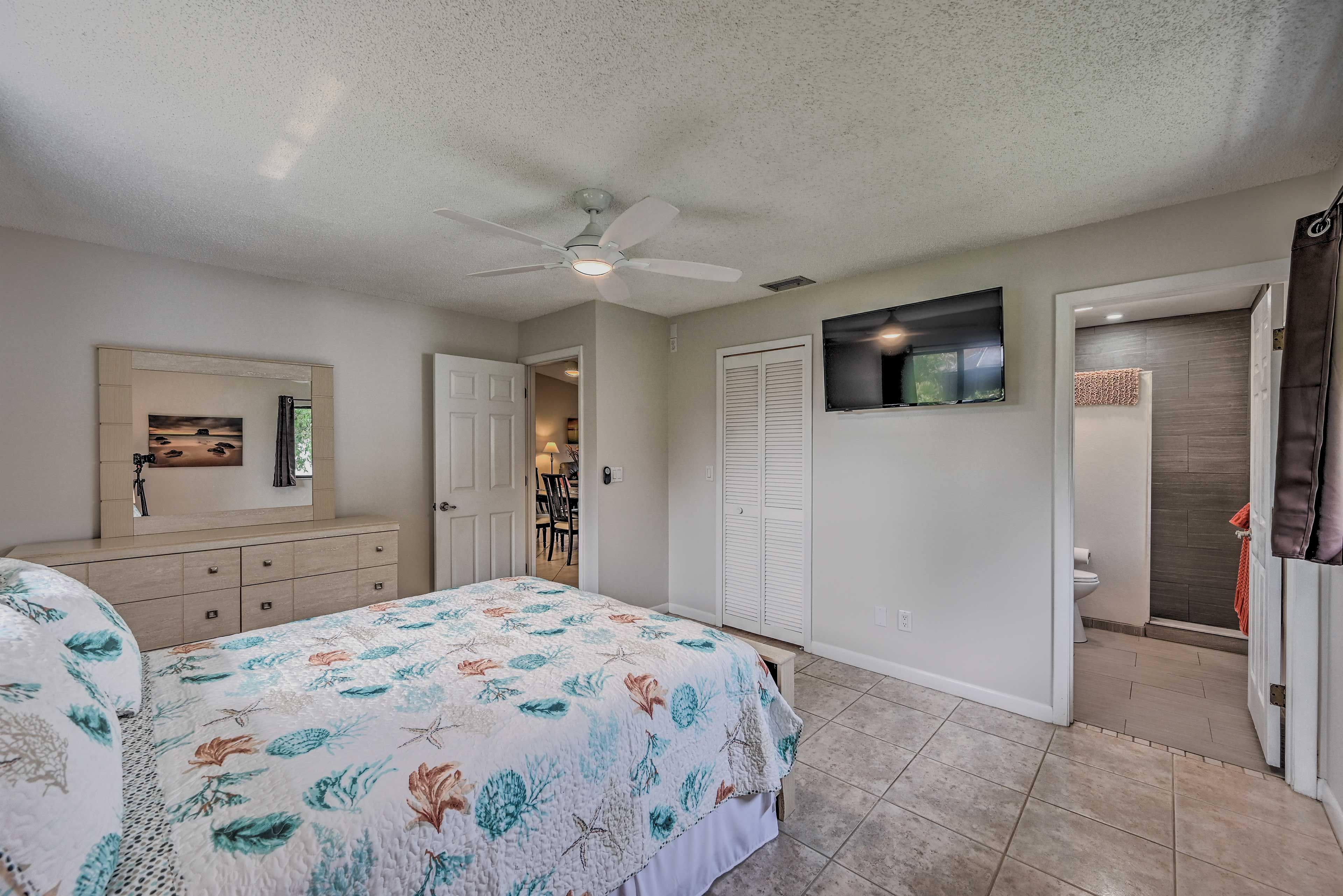 Bedroom 1 | Linens Included