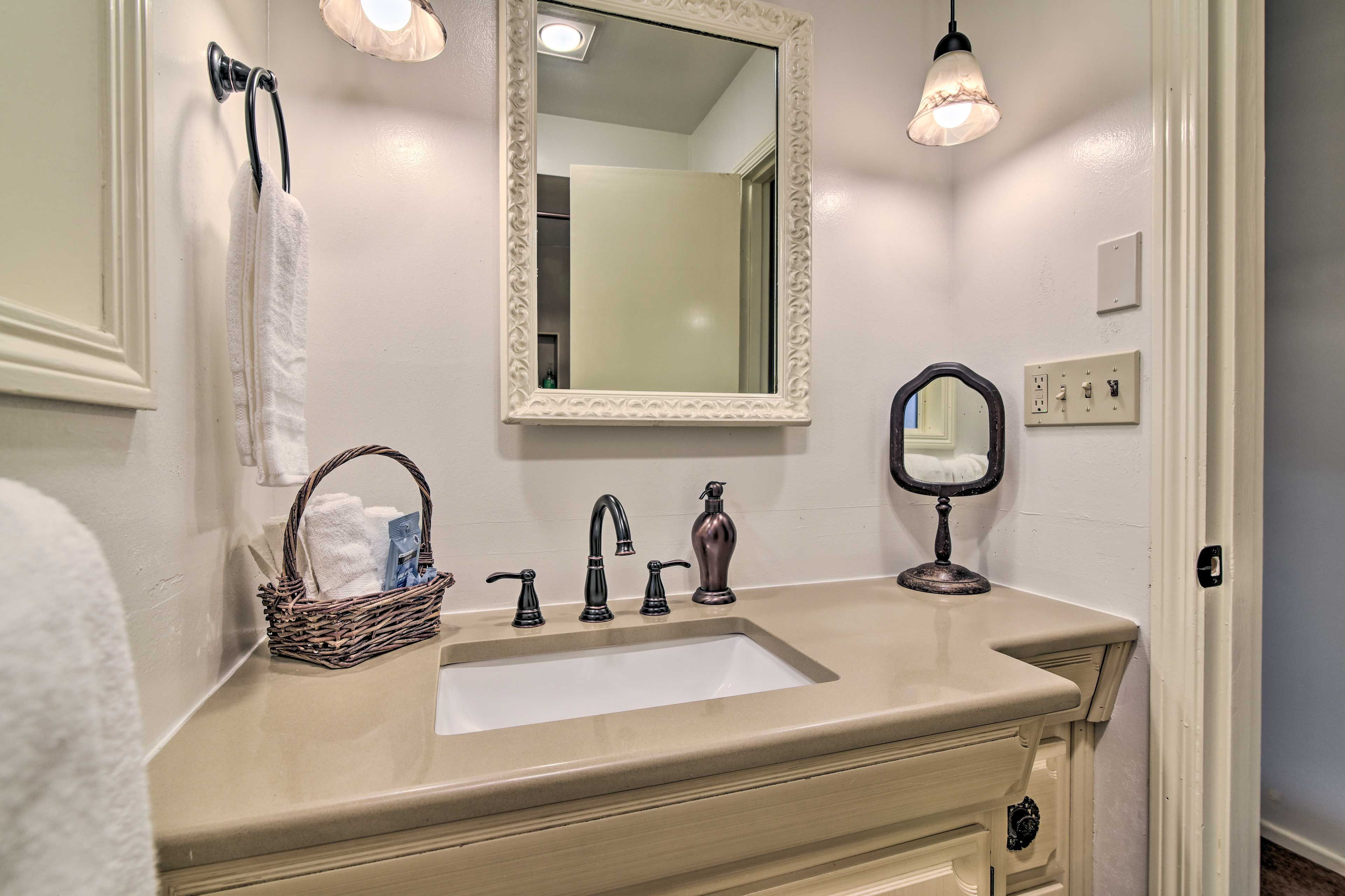 Full Bathroom