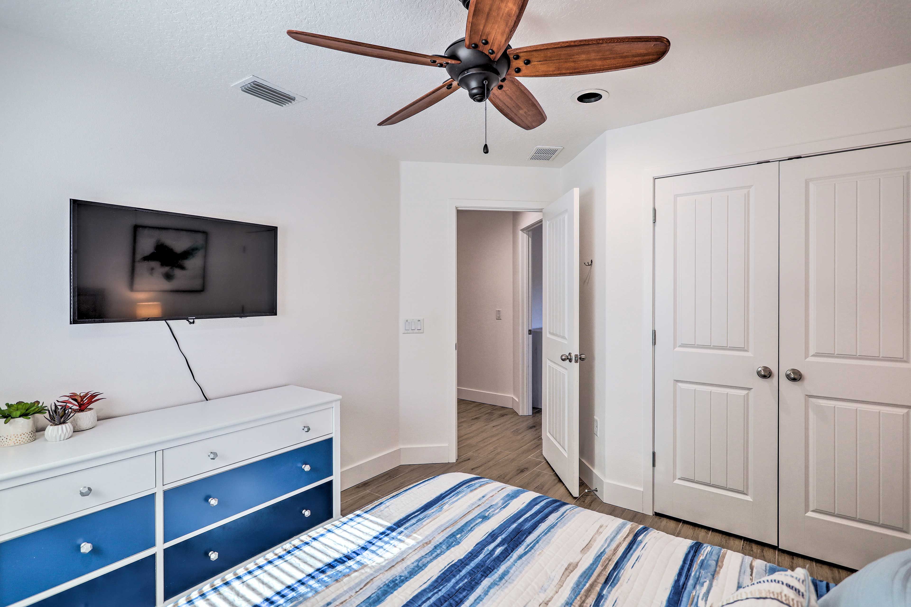 Bedroom 2 | Smart TV