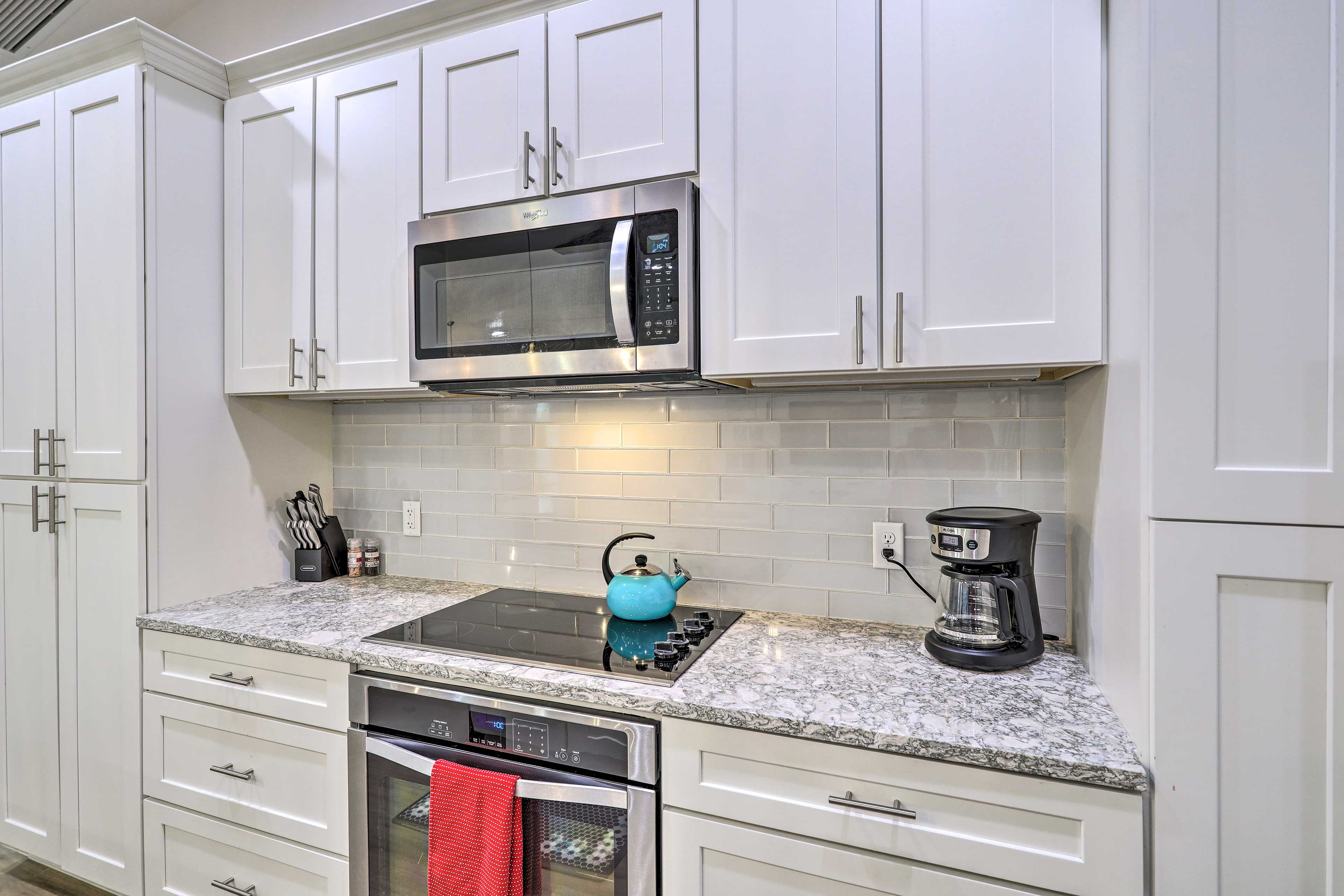 Kitchen | Ice Maker