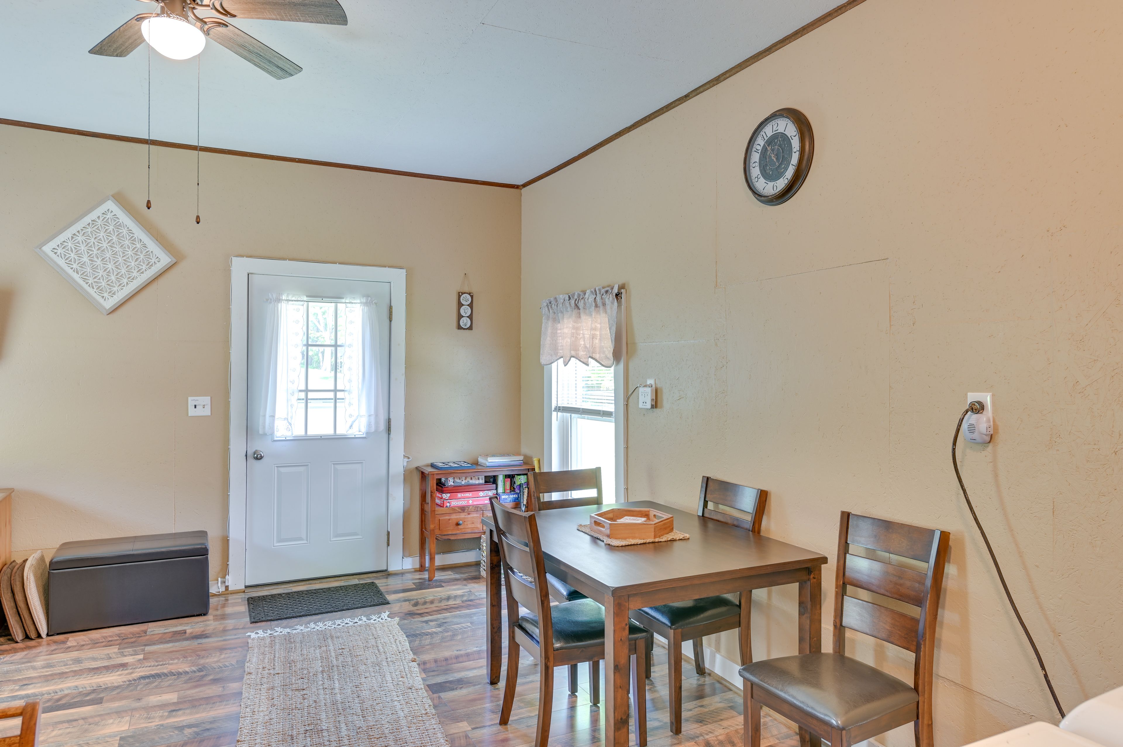 Living Room | Futon | Washer & Dryer