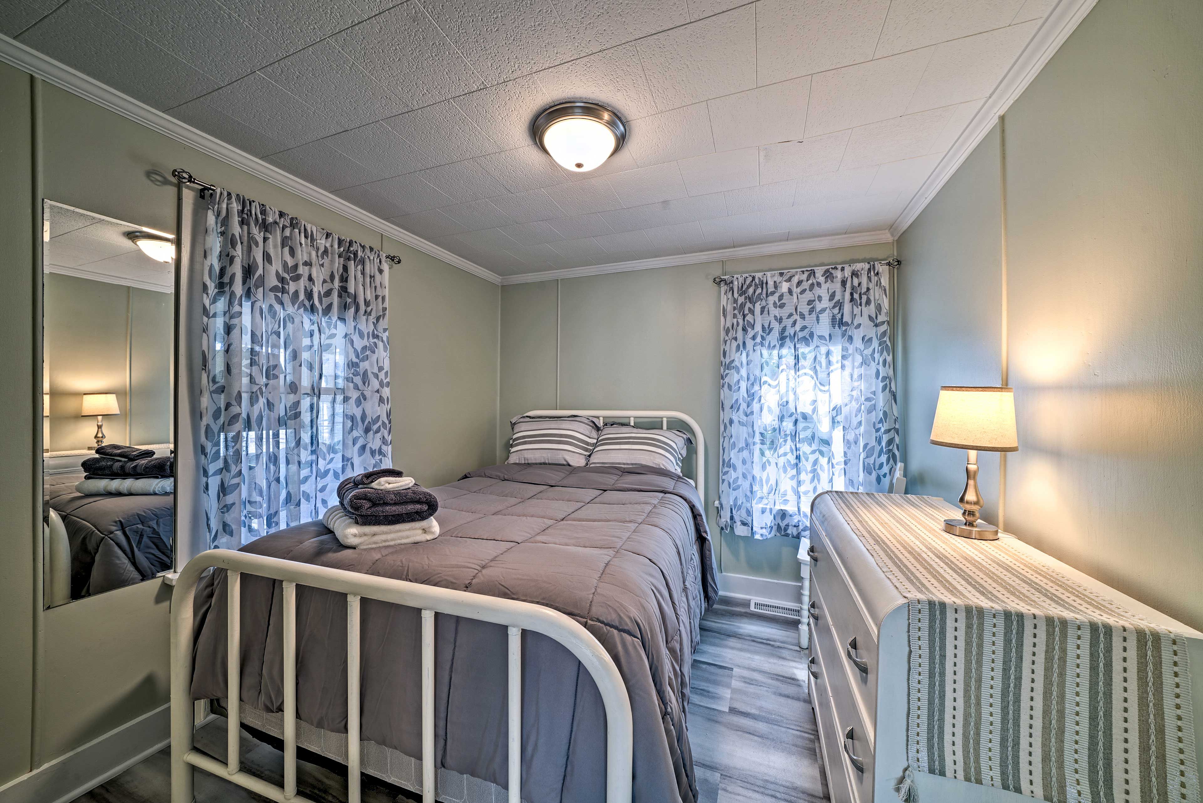 Bedroom 6 | Full Bed