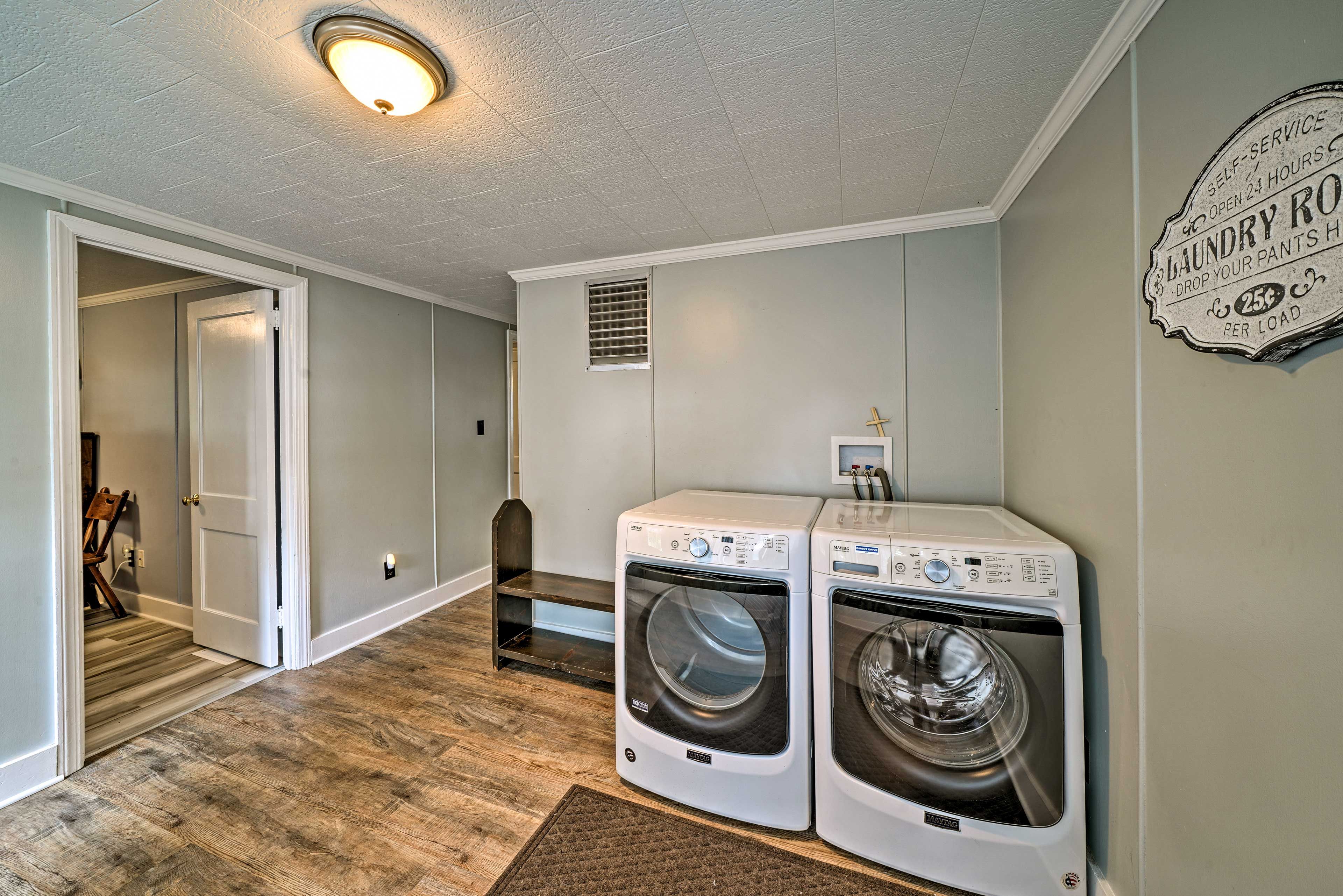 Laundry Room | Washer & Dryer | Detergent Provided