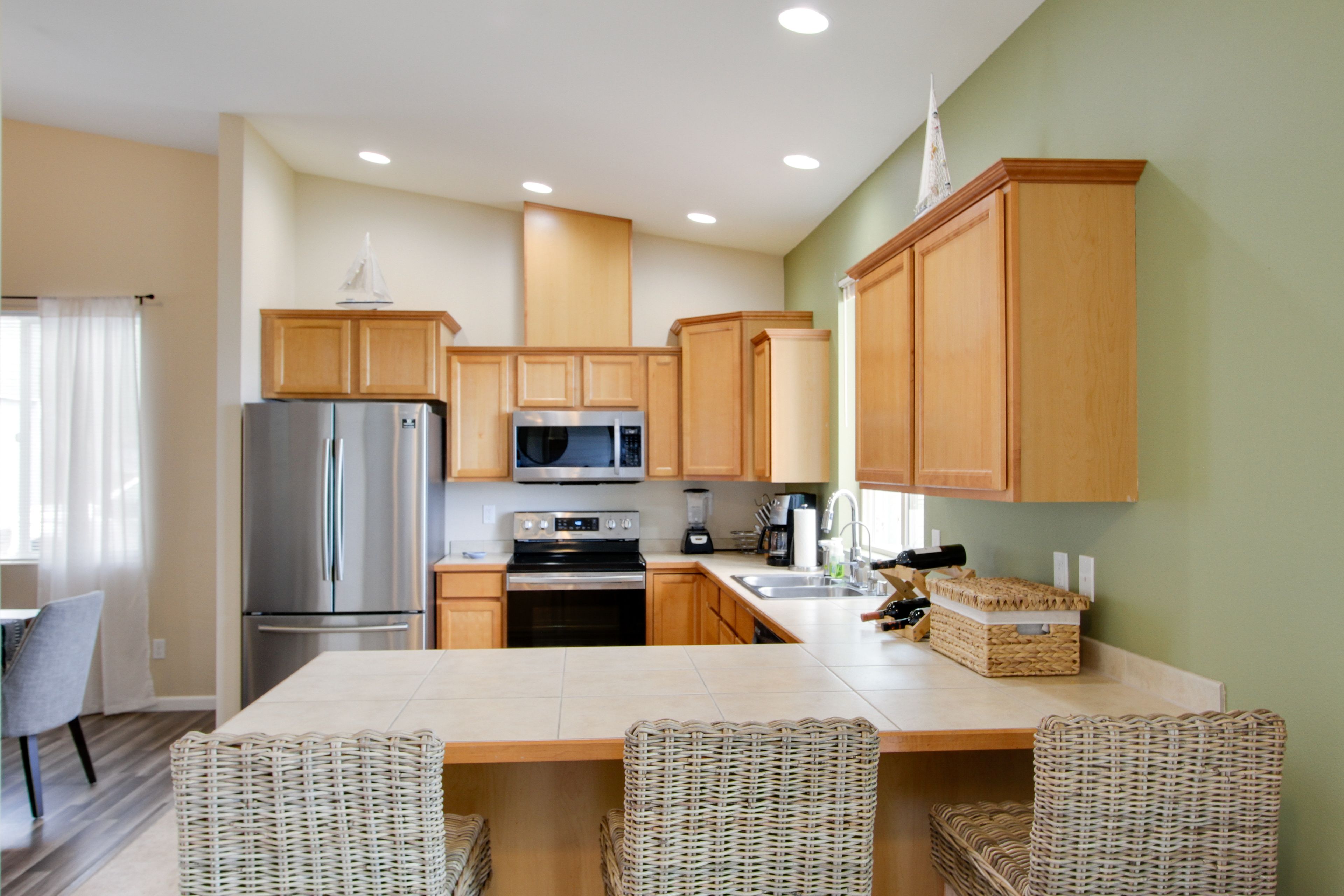 Fully Equipped Kitchen | Cooking Basics | Spices | Crock-Pot | Drip Coffee Maker