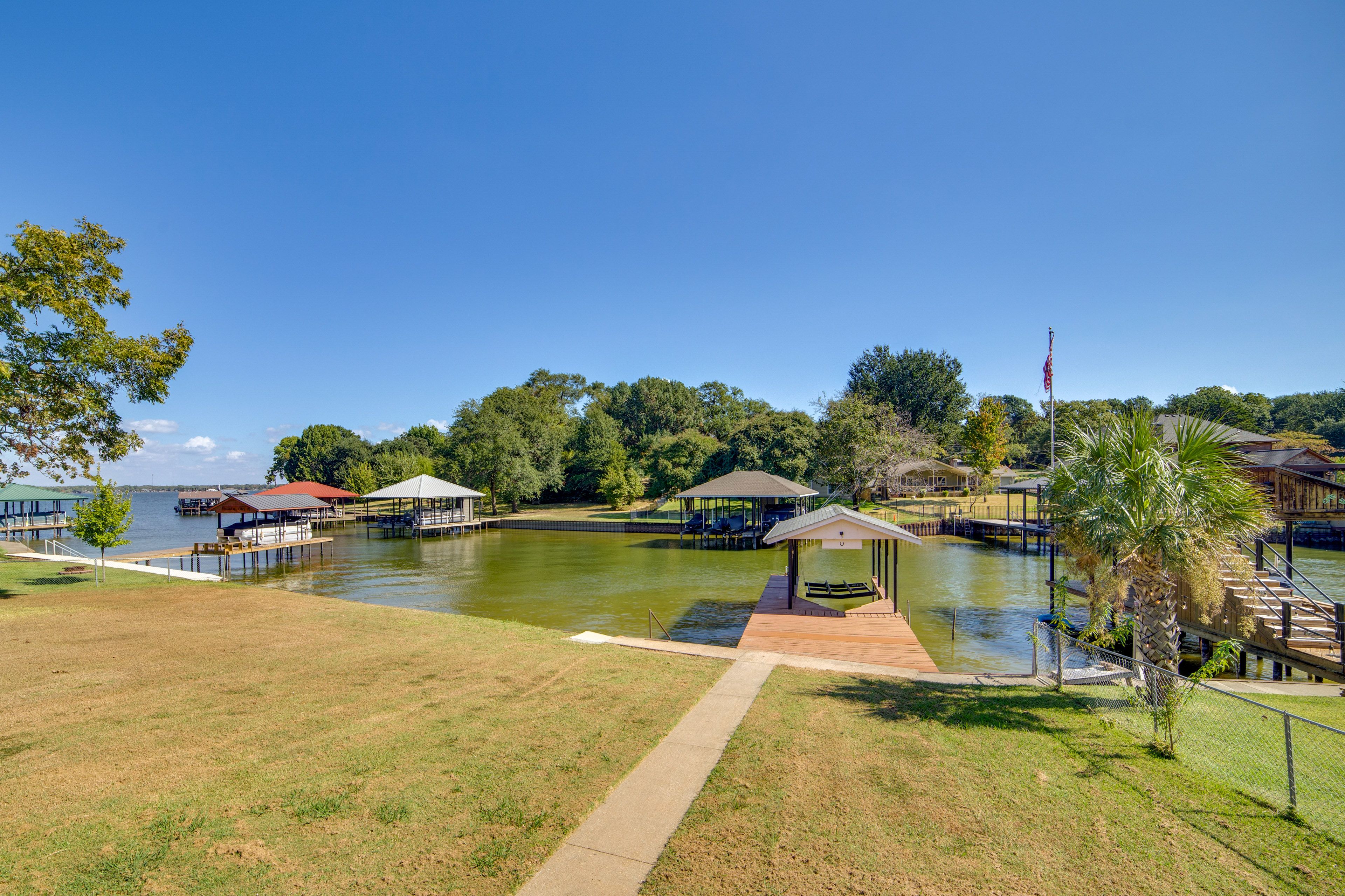 Backyard | Private Dock
