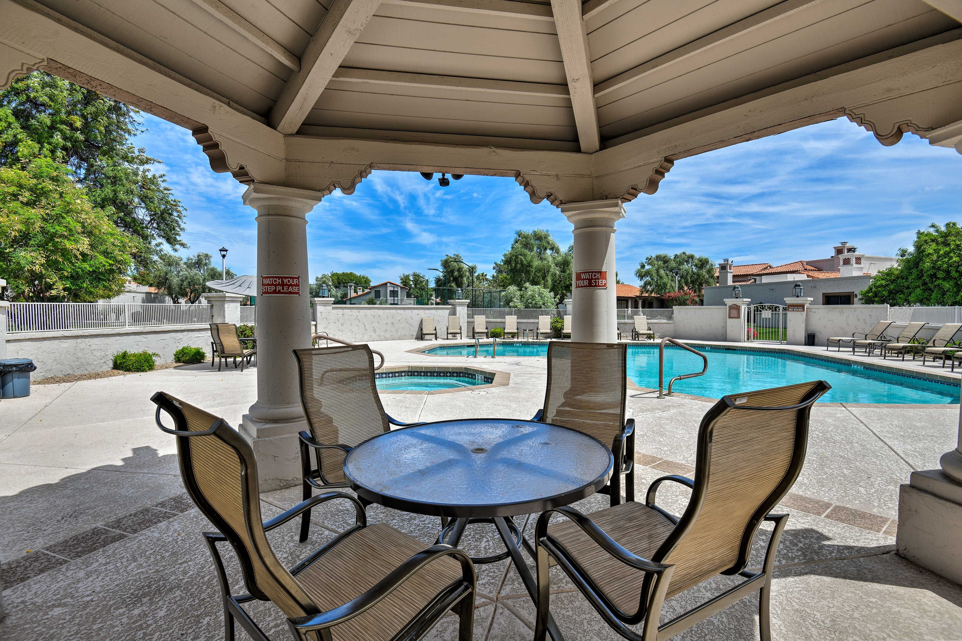 Community Pool & Patio