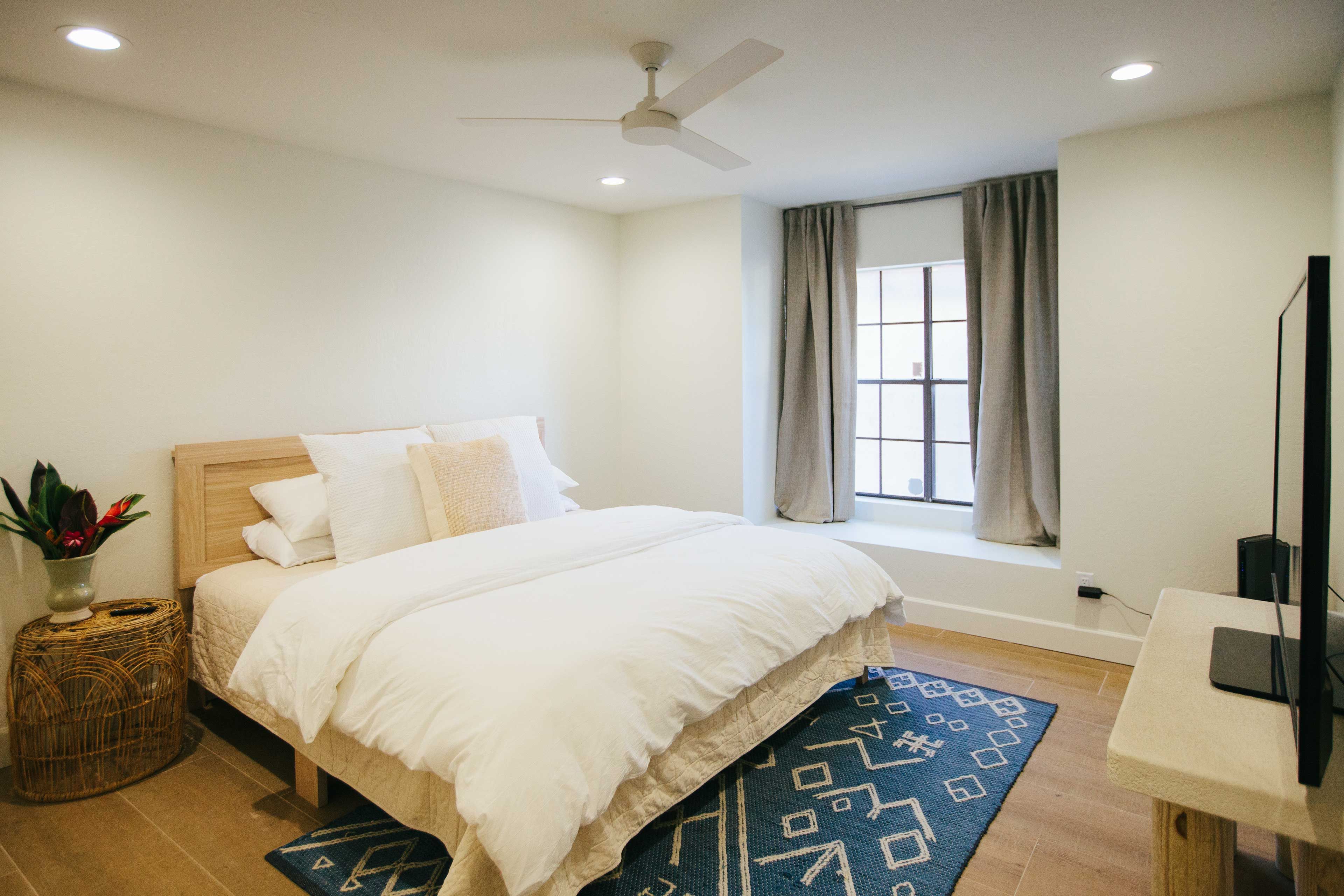 Bedroom 2 | King Bed | Smart TV