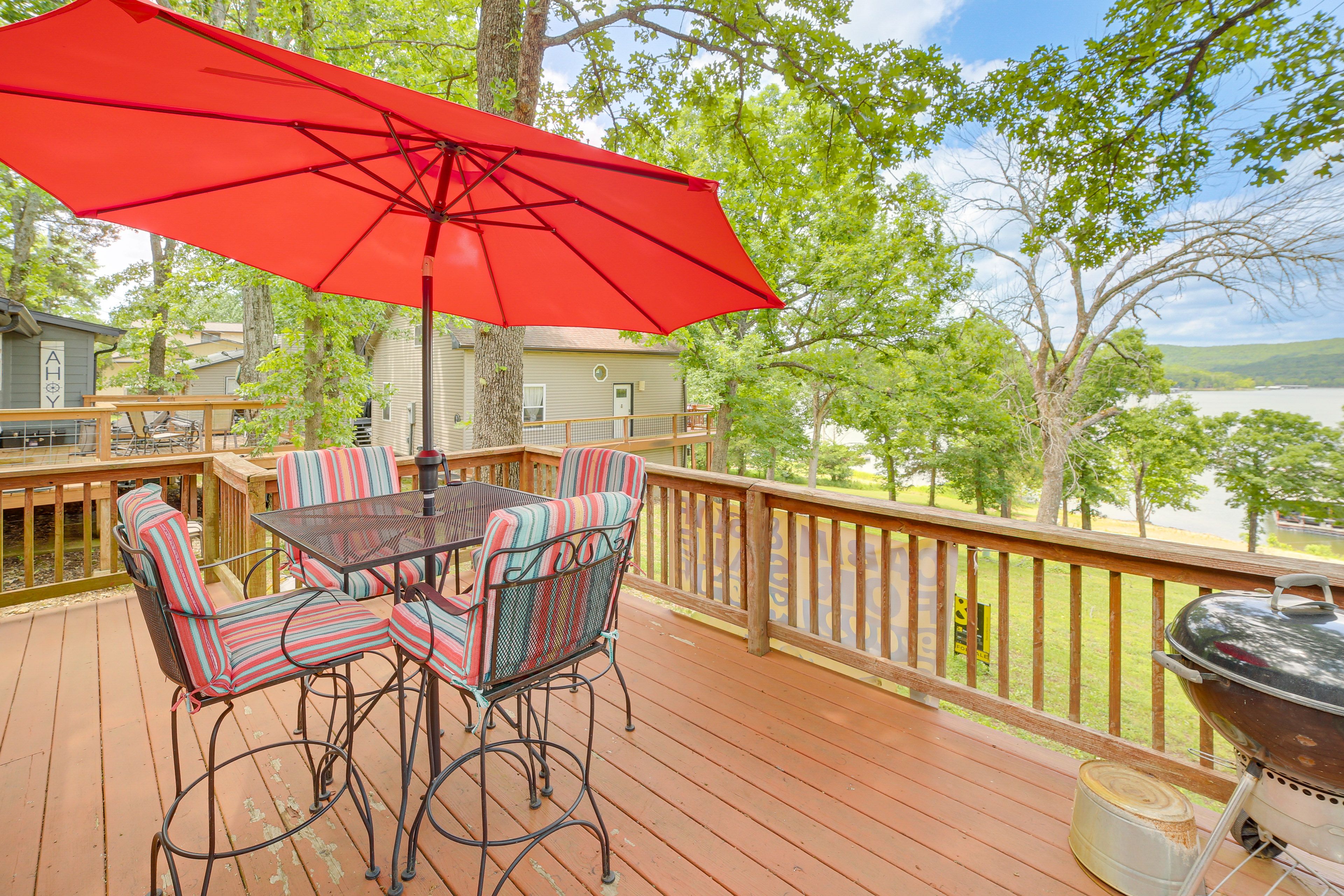 Reeds Spring Vacation Rental | 1BR | 1BA | 400 Sq Ft