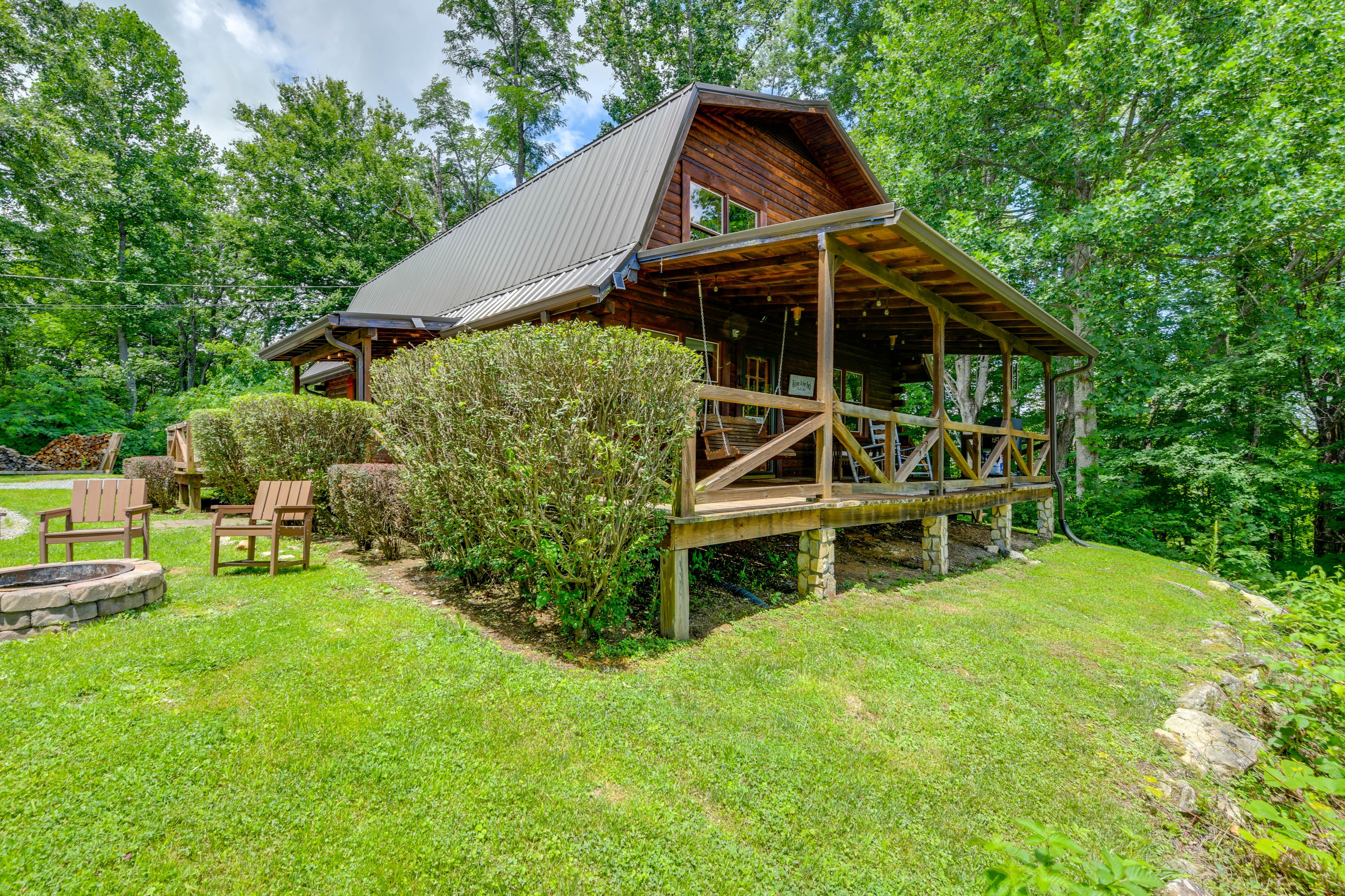 Private Yard | Fire Pit | Mountain Views