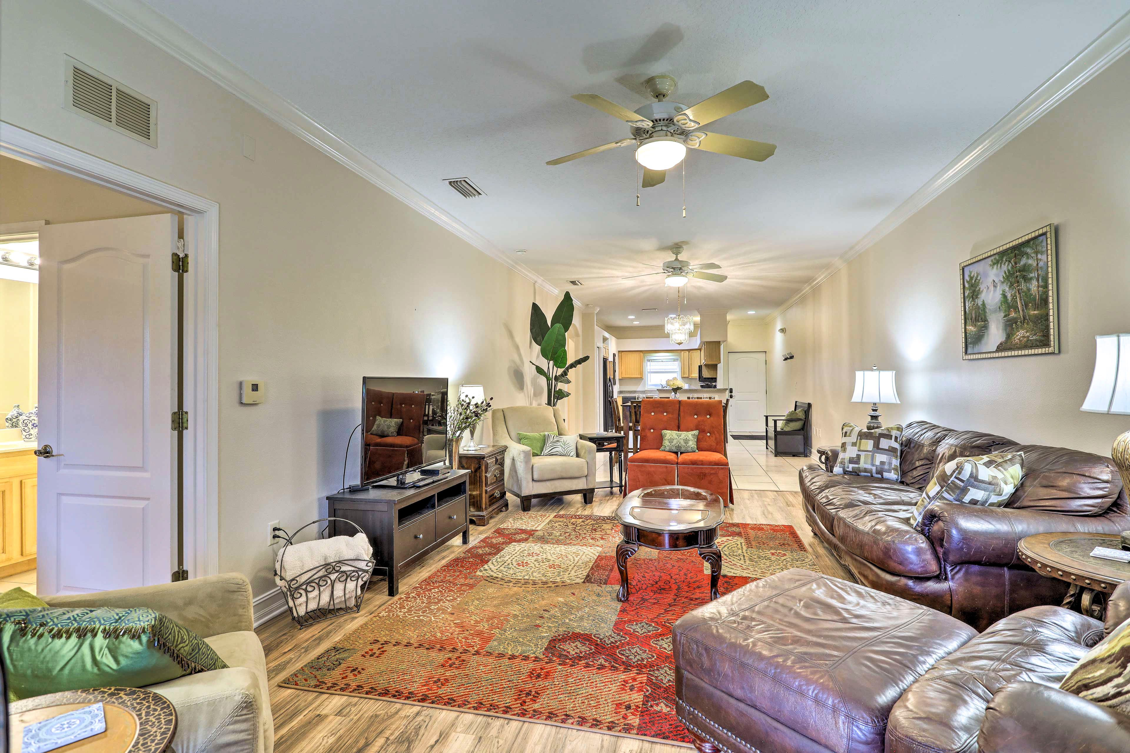 Living Room | Free WiFi