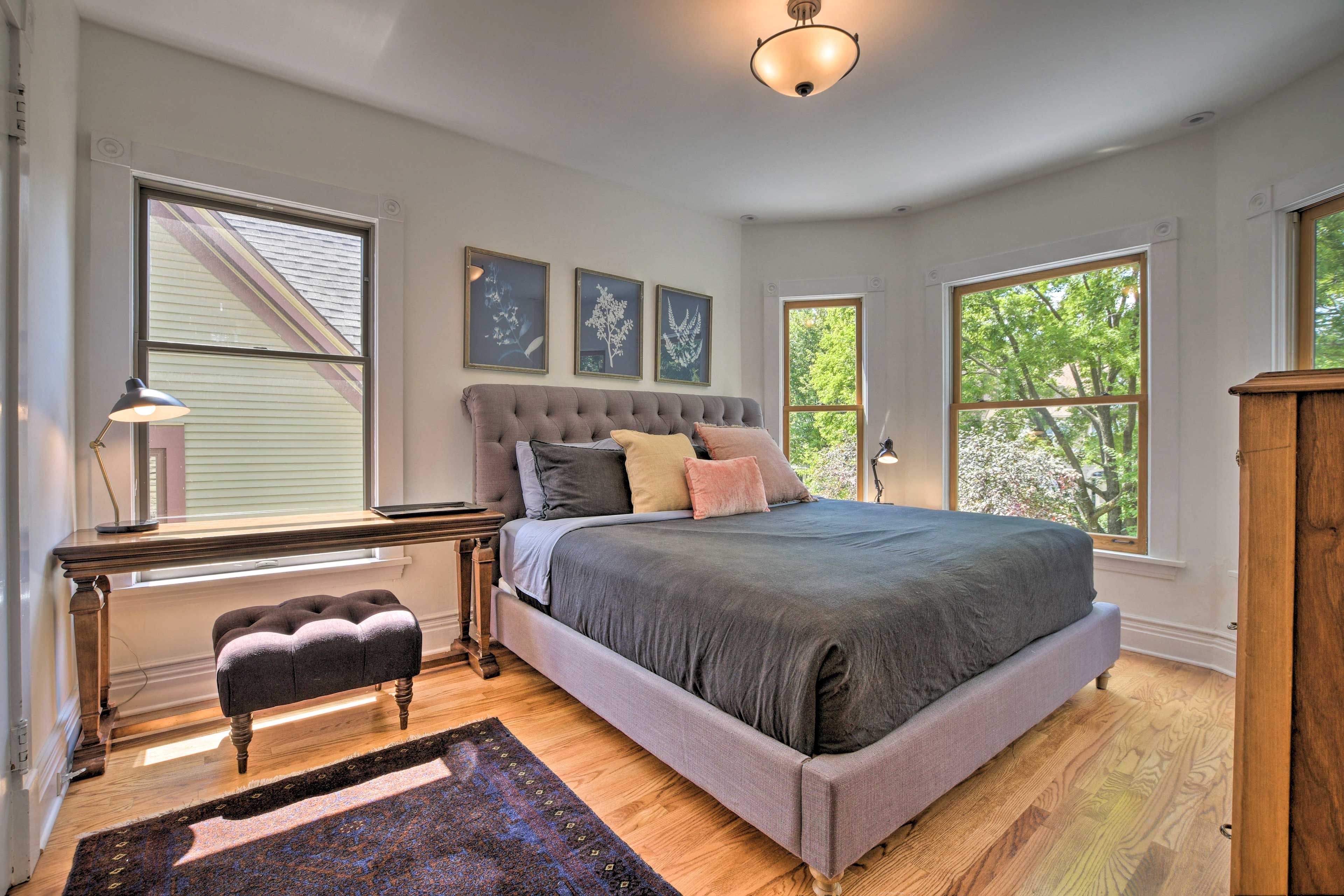 Bedroom 1 | King Bed | 2nd Level