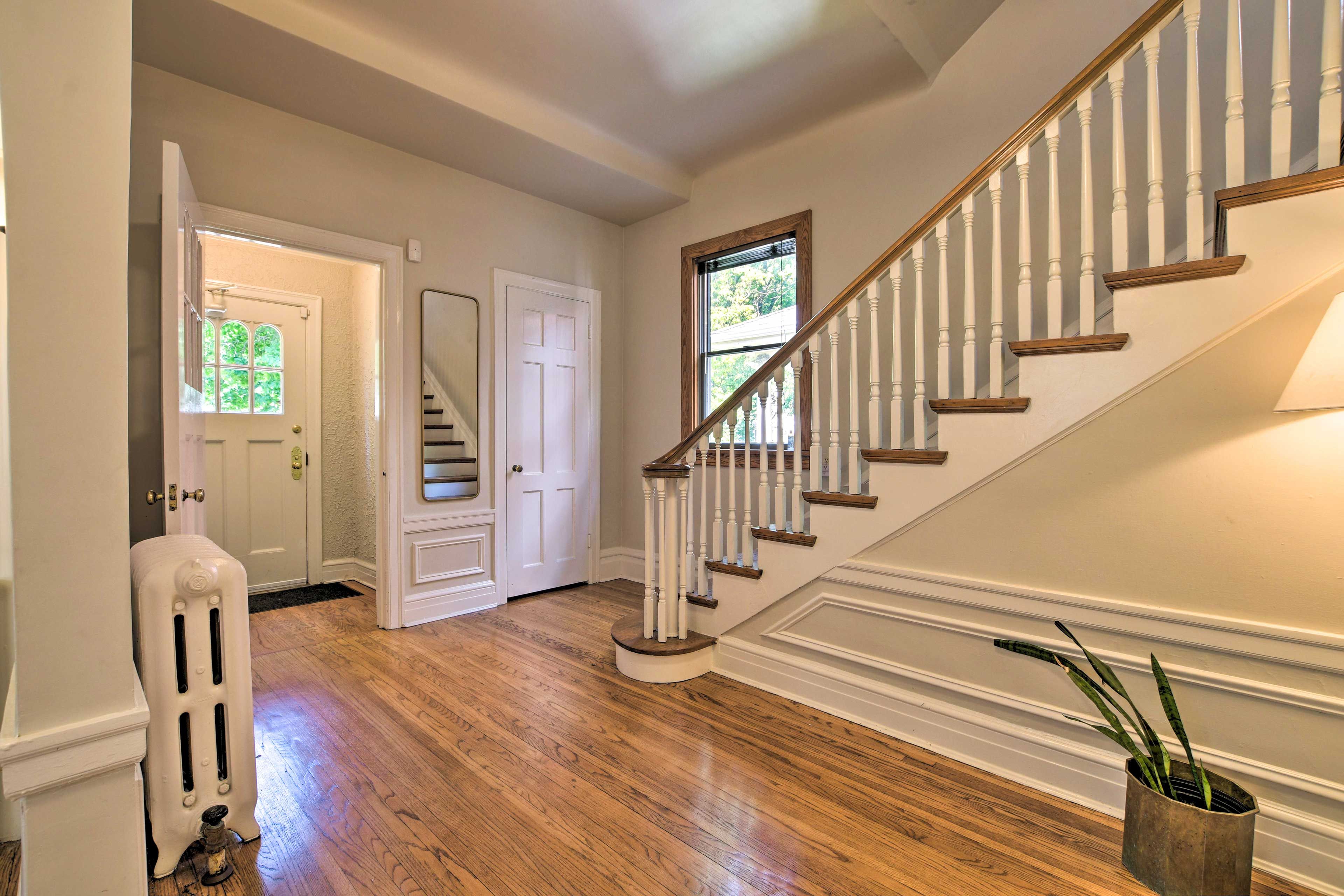 Front Entryway | Lockbox