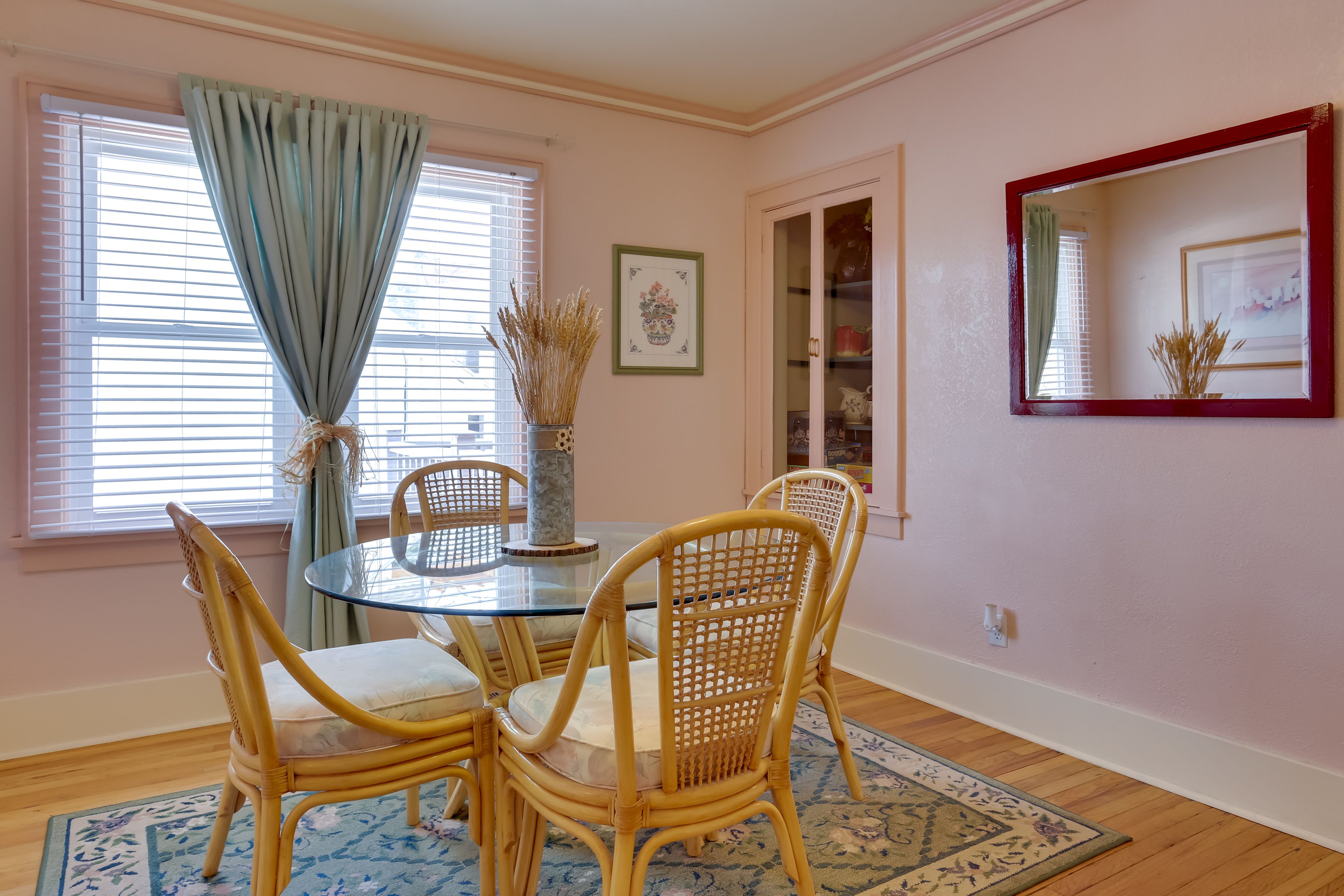 Dining Room | 2-Story Home
