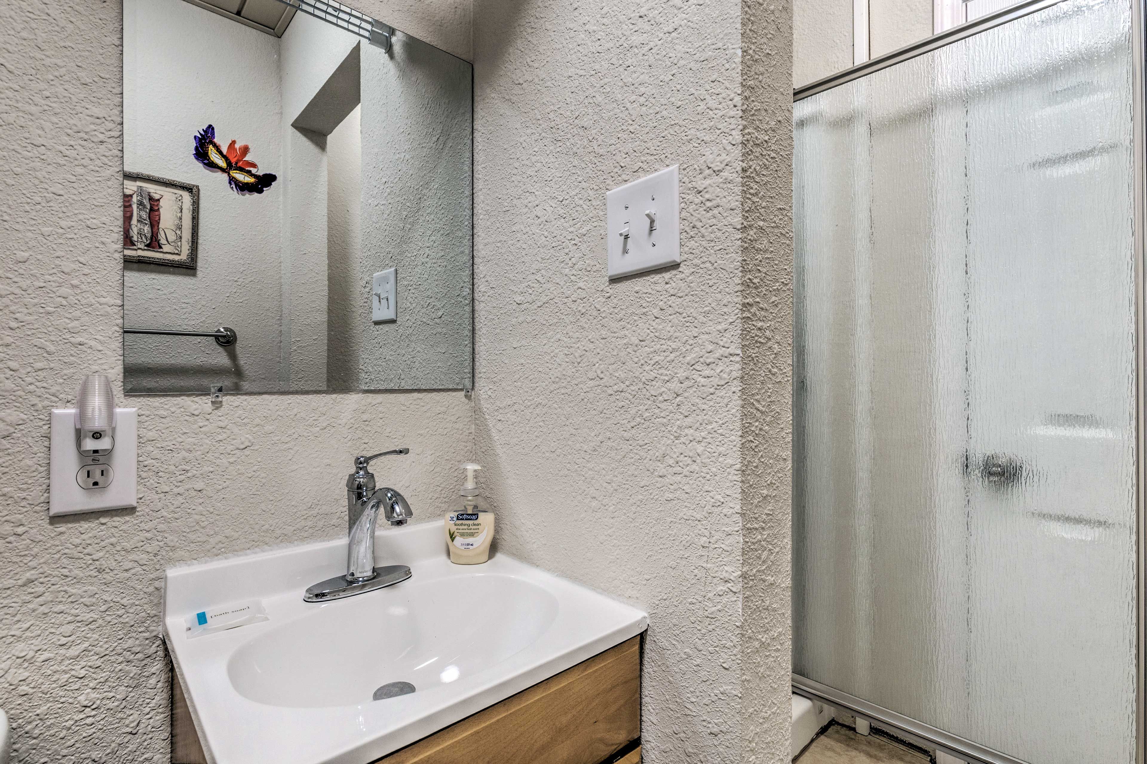 Full Bathroom