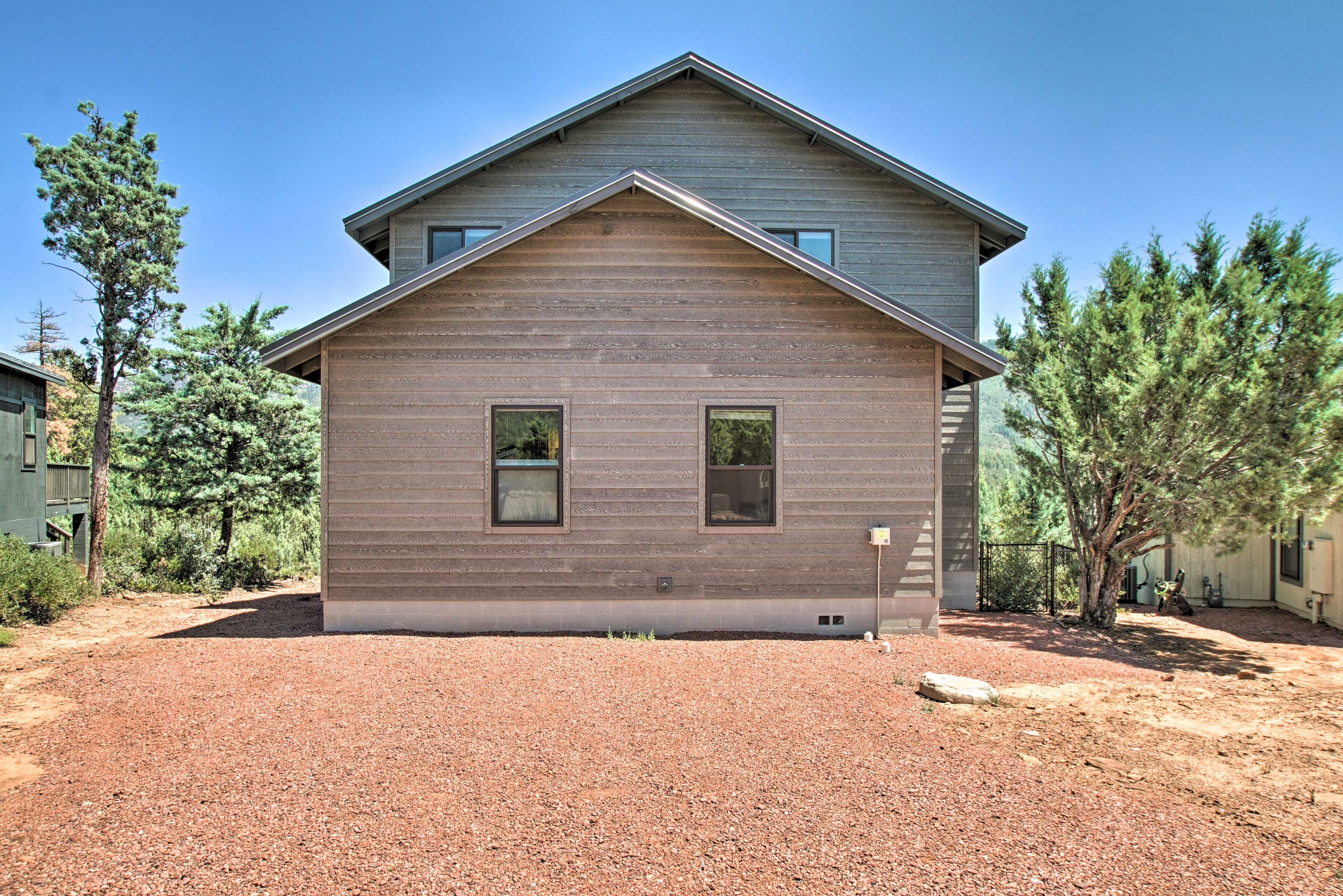 Home Exterior | Driveway Parking (2 Vehicles)