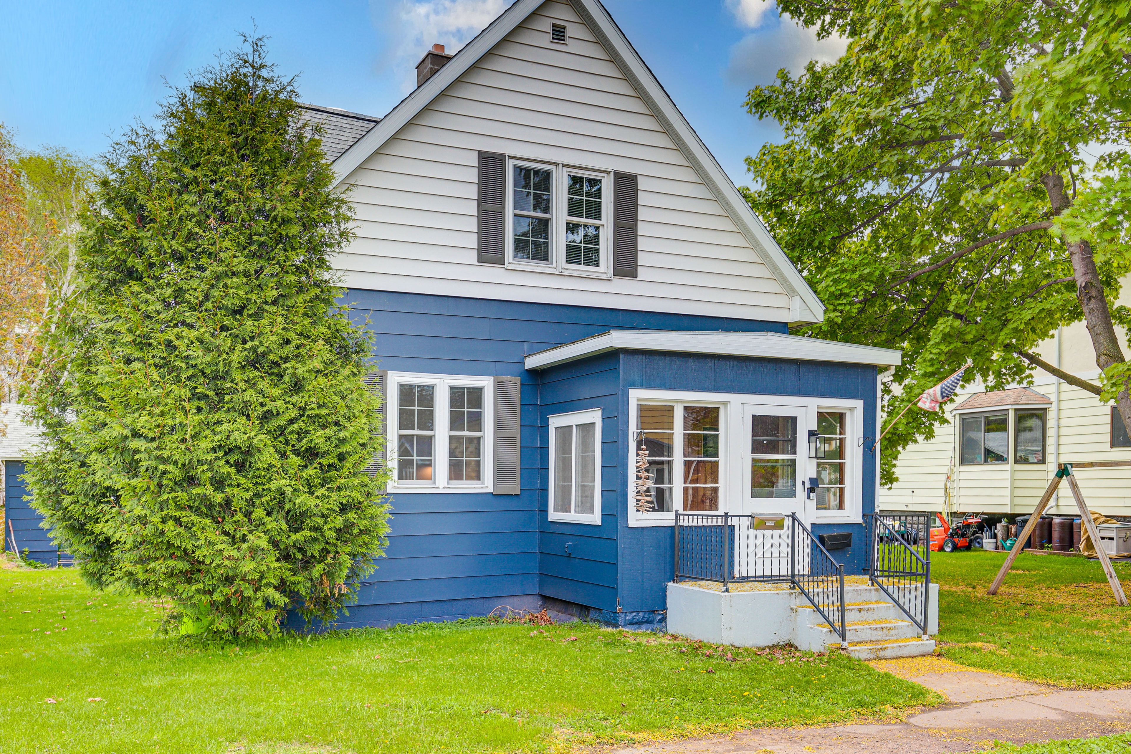 Ontonagon Vacation Rental | 3BR | 1.5BA | Stairs Required | 1,116 Sq Ft