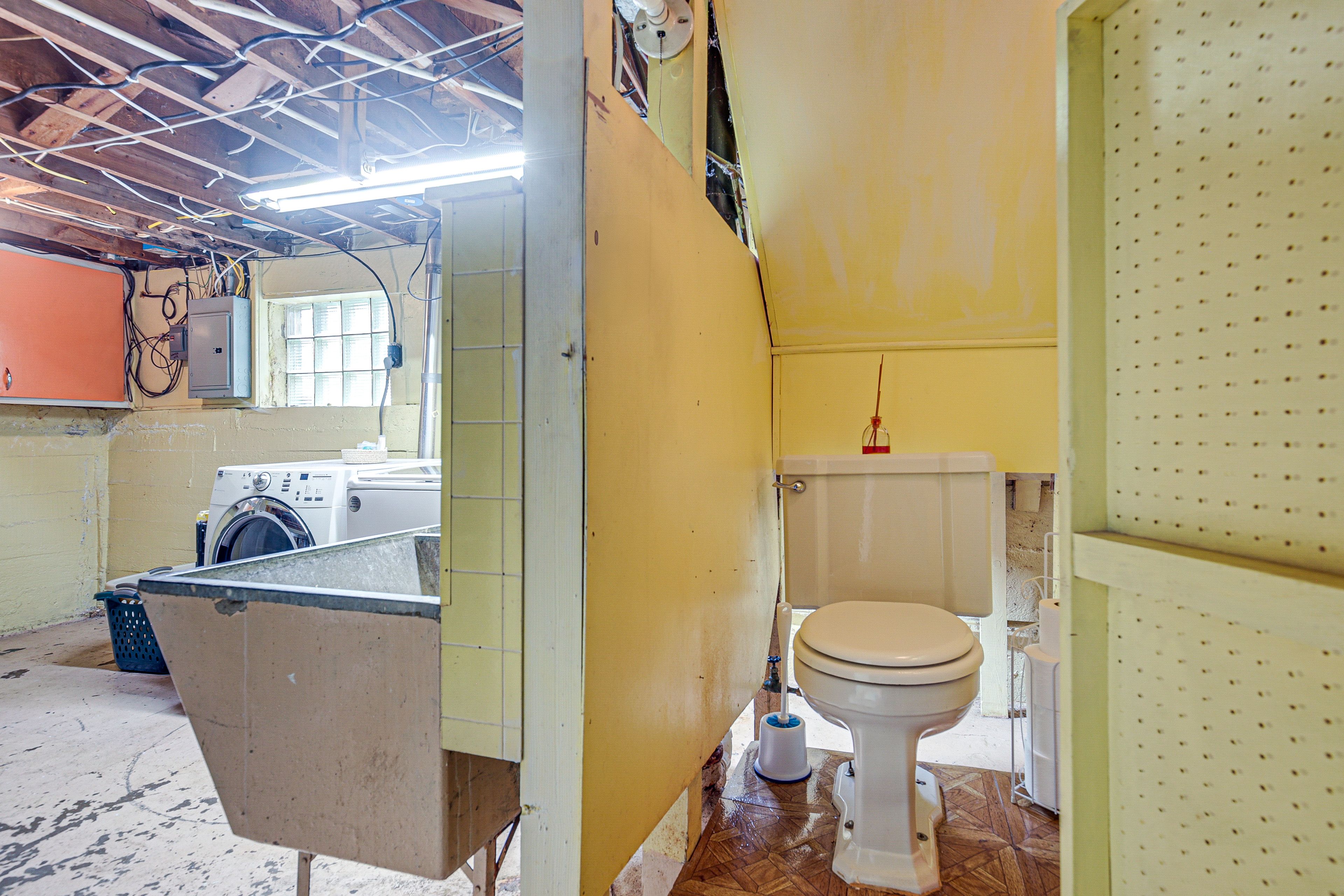 Half Bathroom | Basement Level