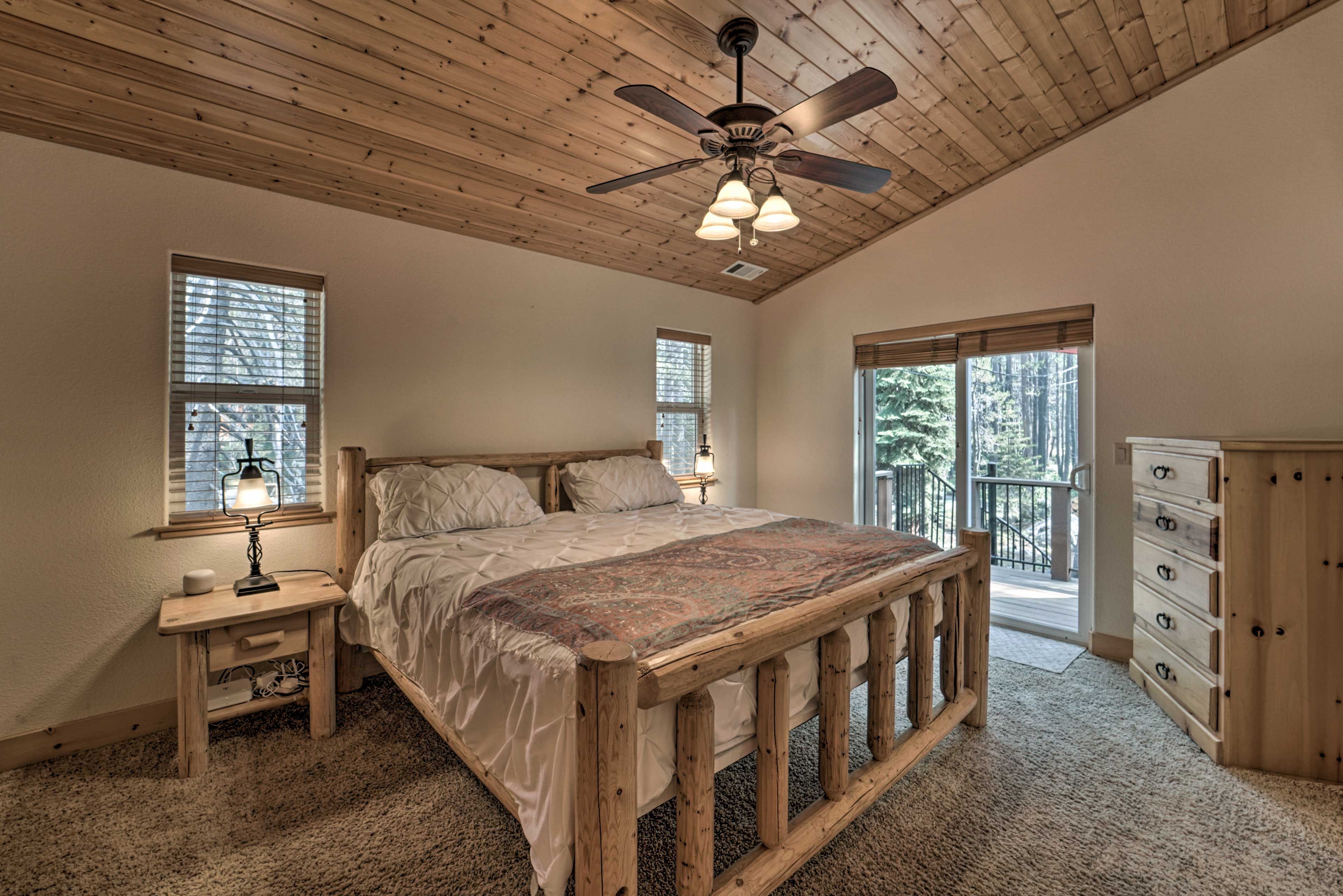 Bedroom 1 | King Bed