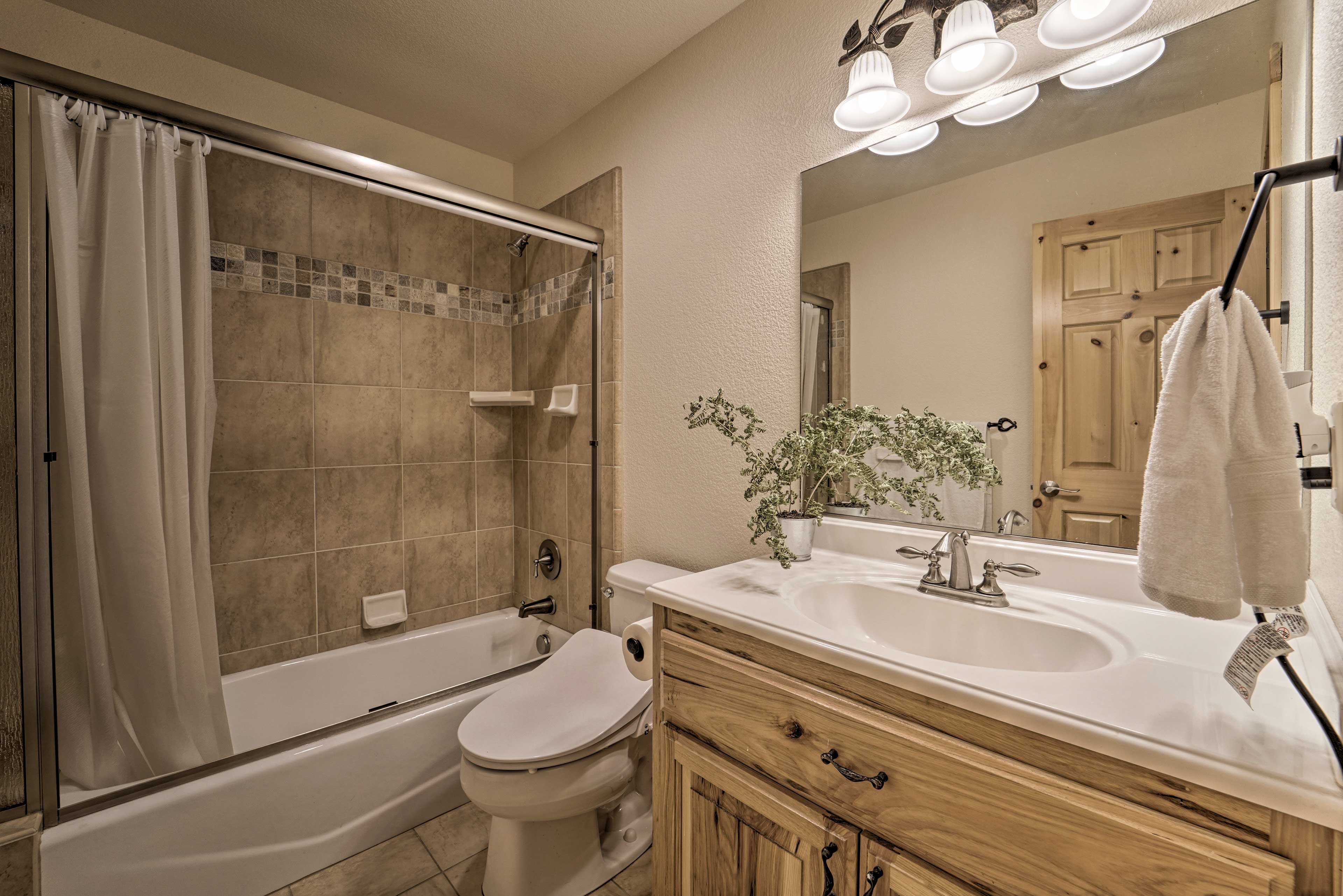 Full Bathroom