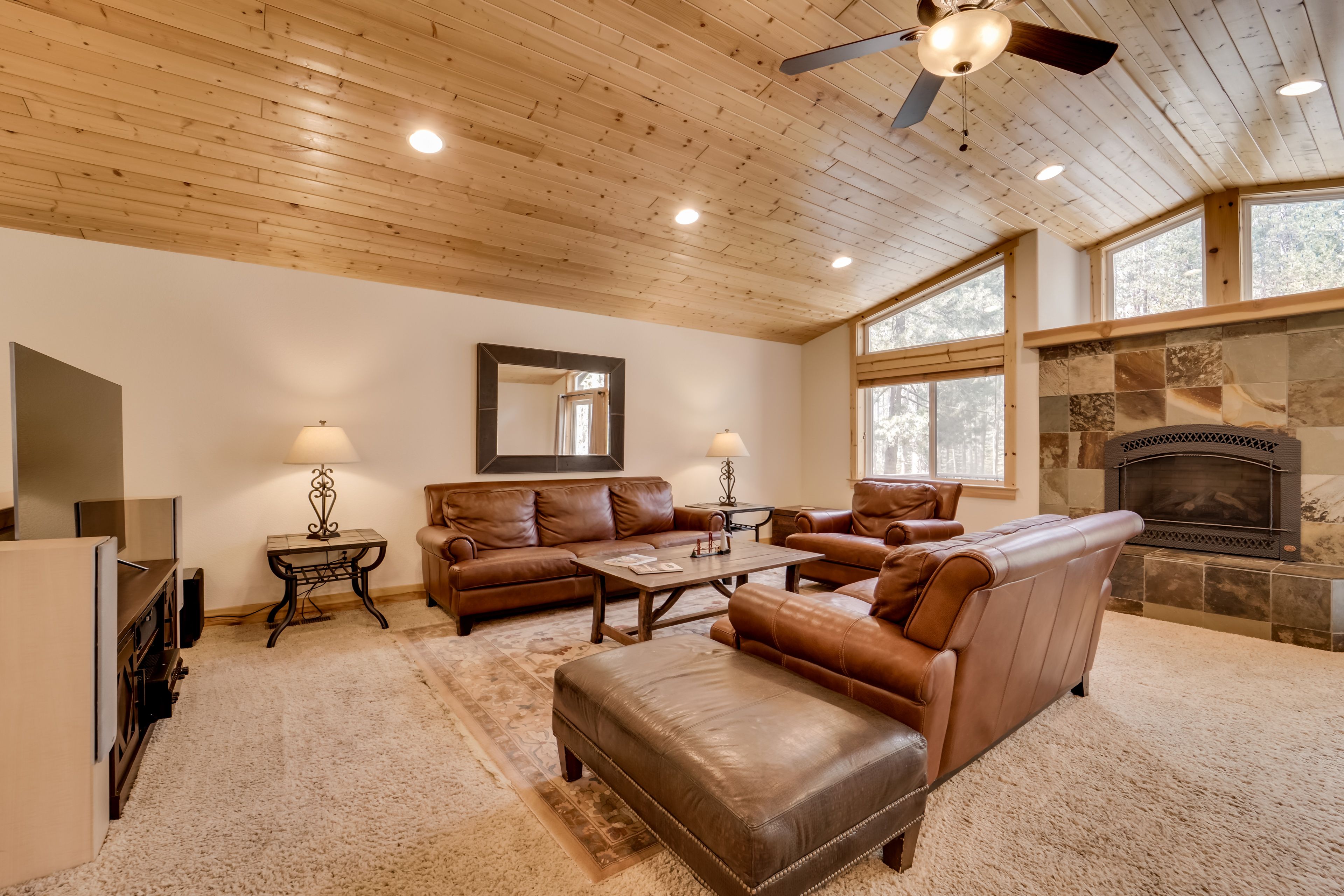 Living Room | Free WiFi