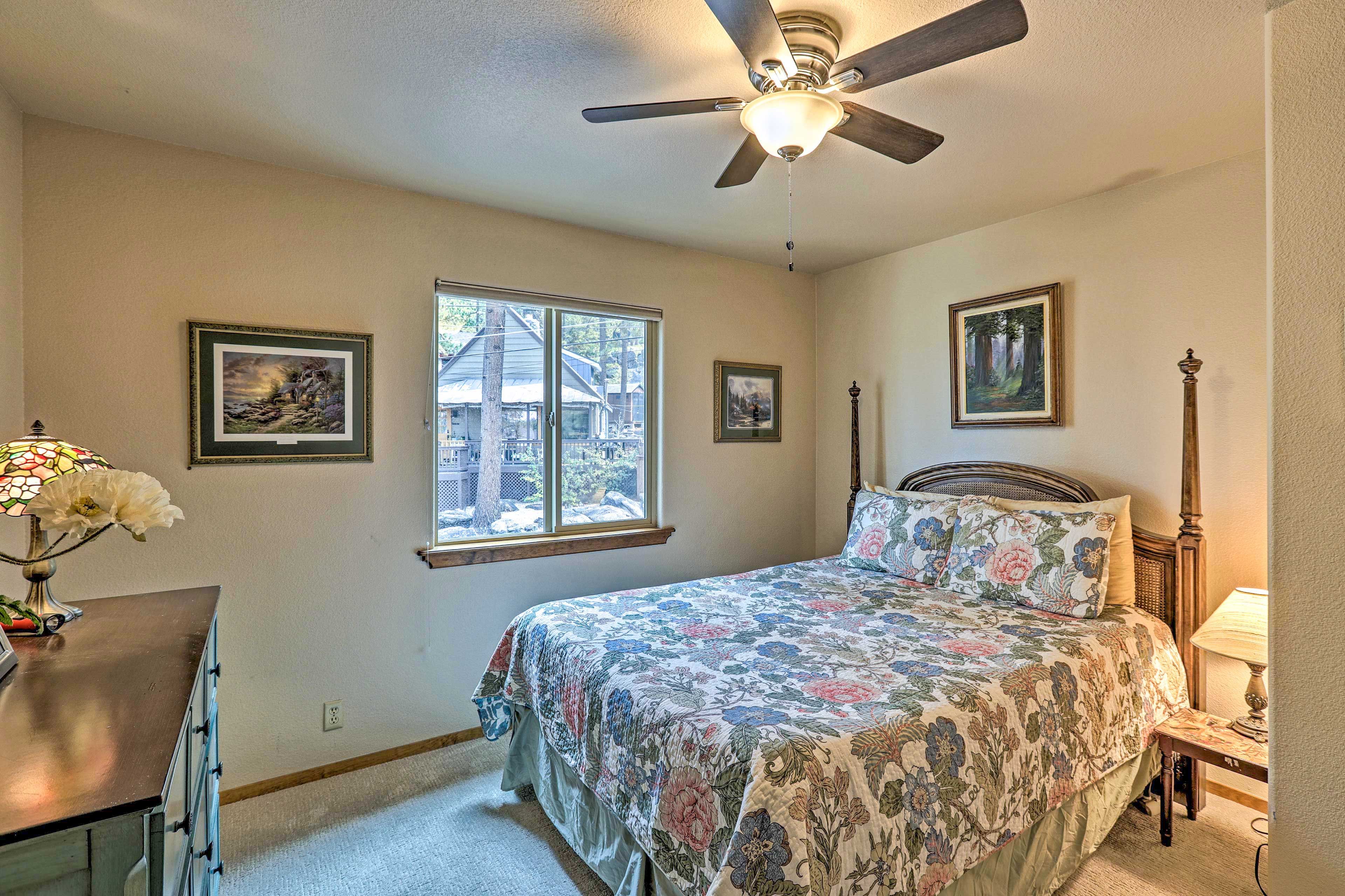 Bedroom 2 | Queen Bed | 2nd Floor