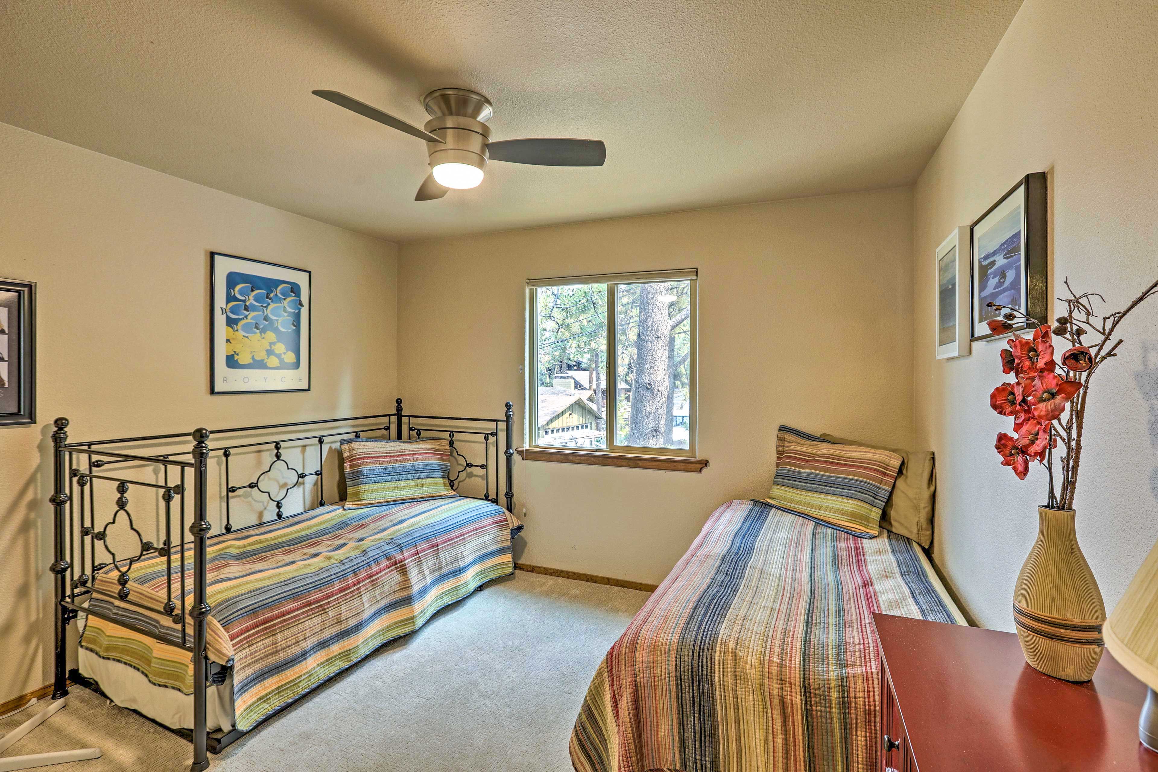 Bedroom 4 | 2 Twin Daybeds | 2nd Floor