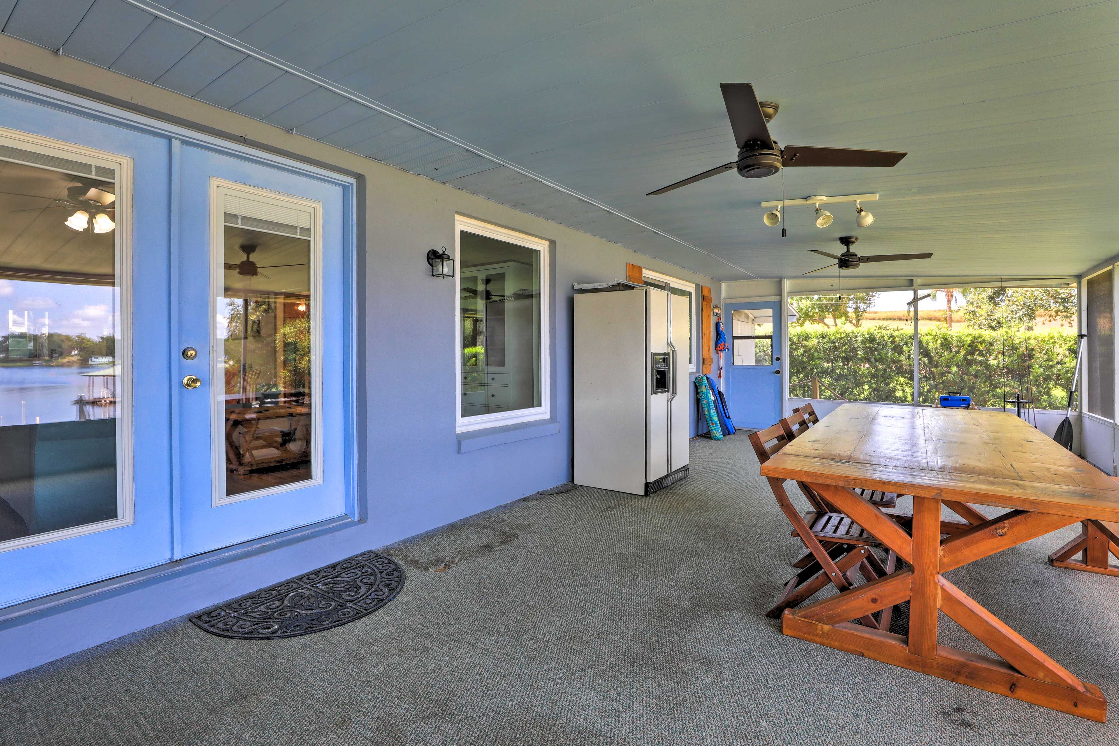 Screened Porch | Fishing & Kayaking