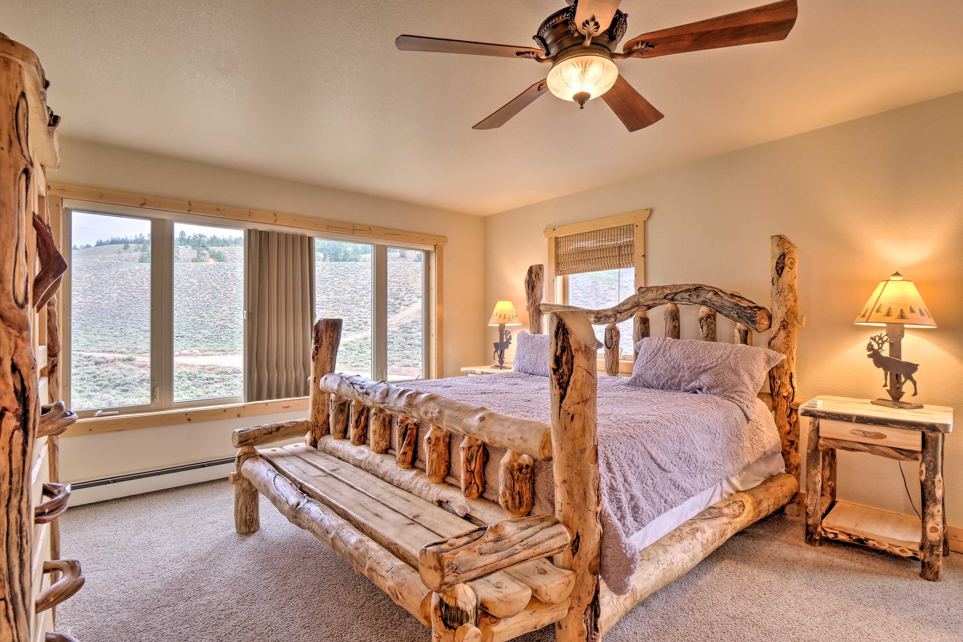 Bedroom 1 | King Bed | Linens Provided | 1st Floor