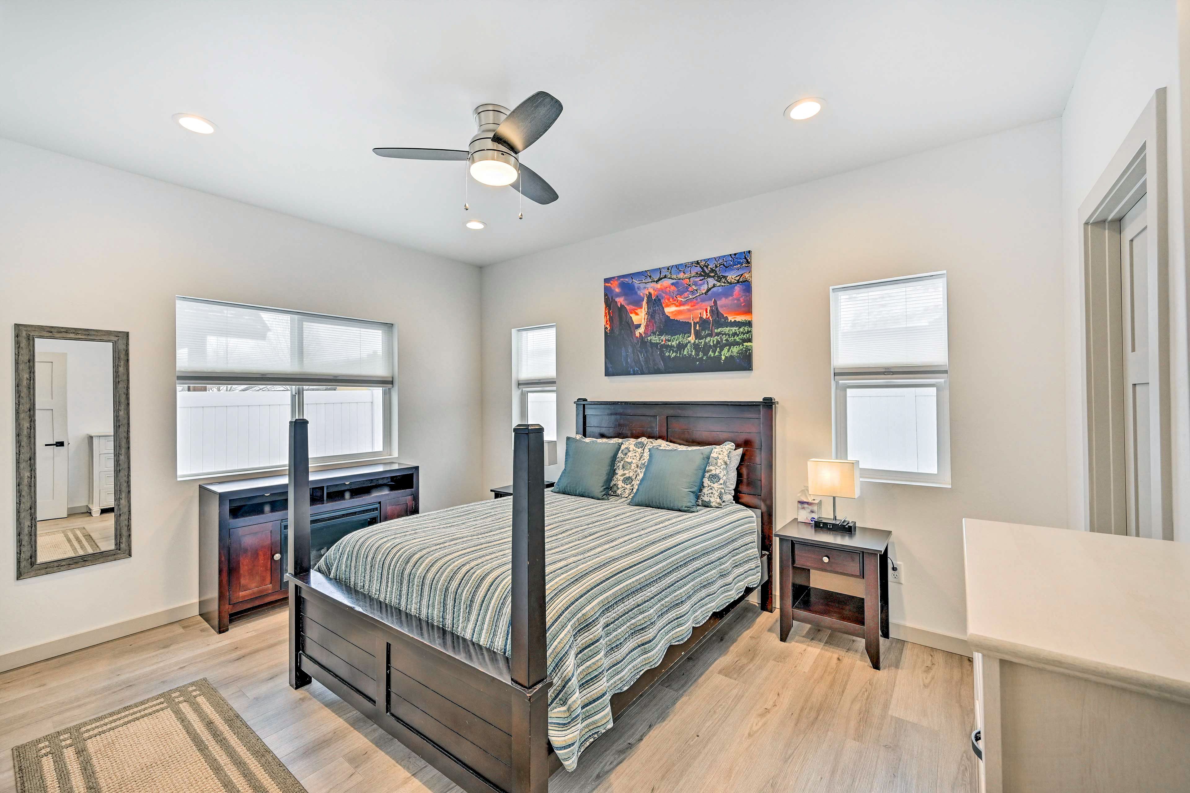 Bedroom 1 | Queen Bed | Linens & Towels | Smart TV | Full En-Suite Bathroom
