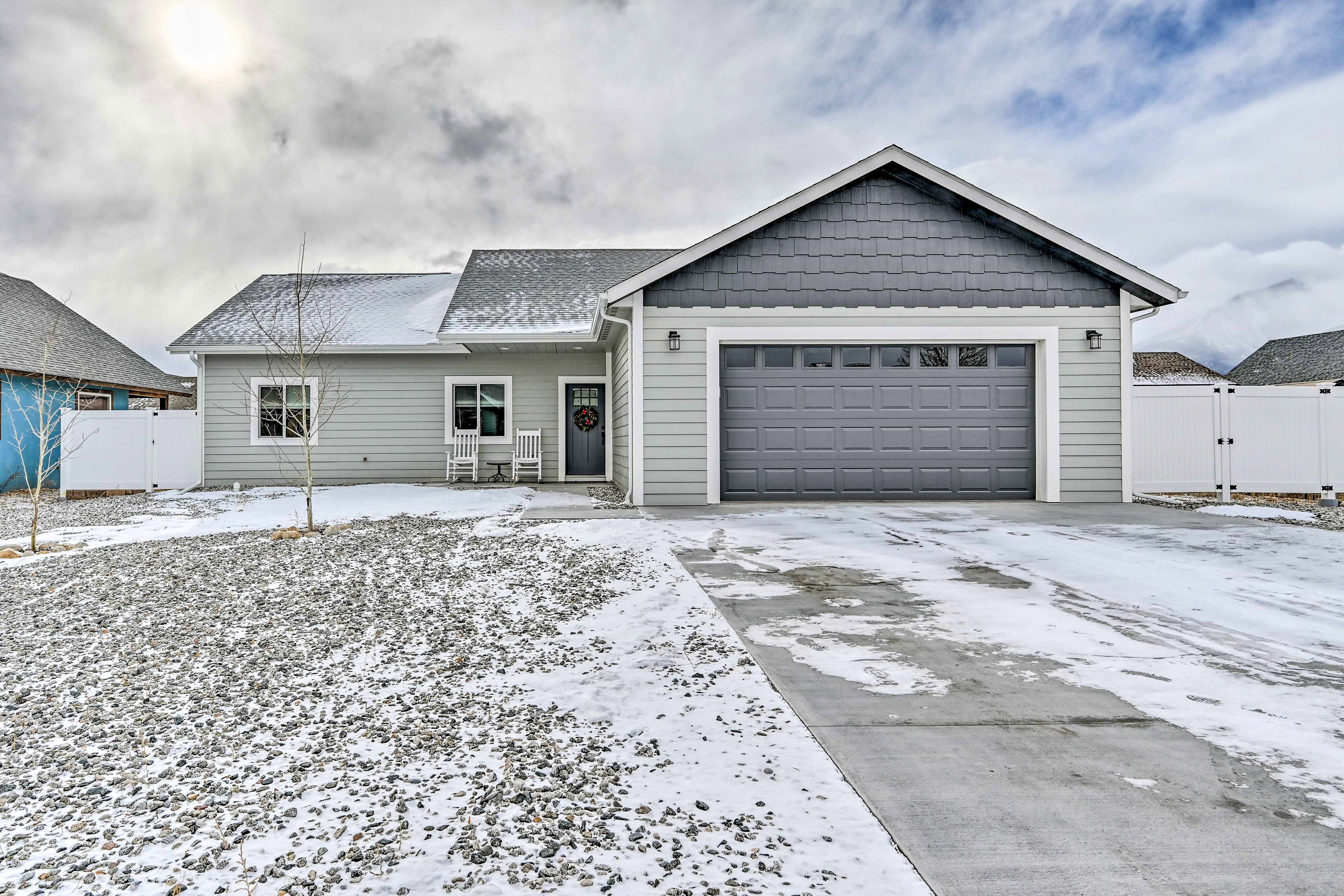 Front Exterior | Single-Story House | Keyless Entry