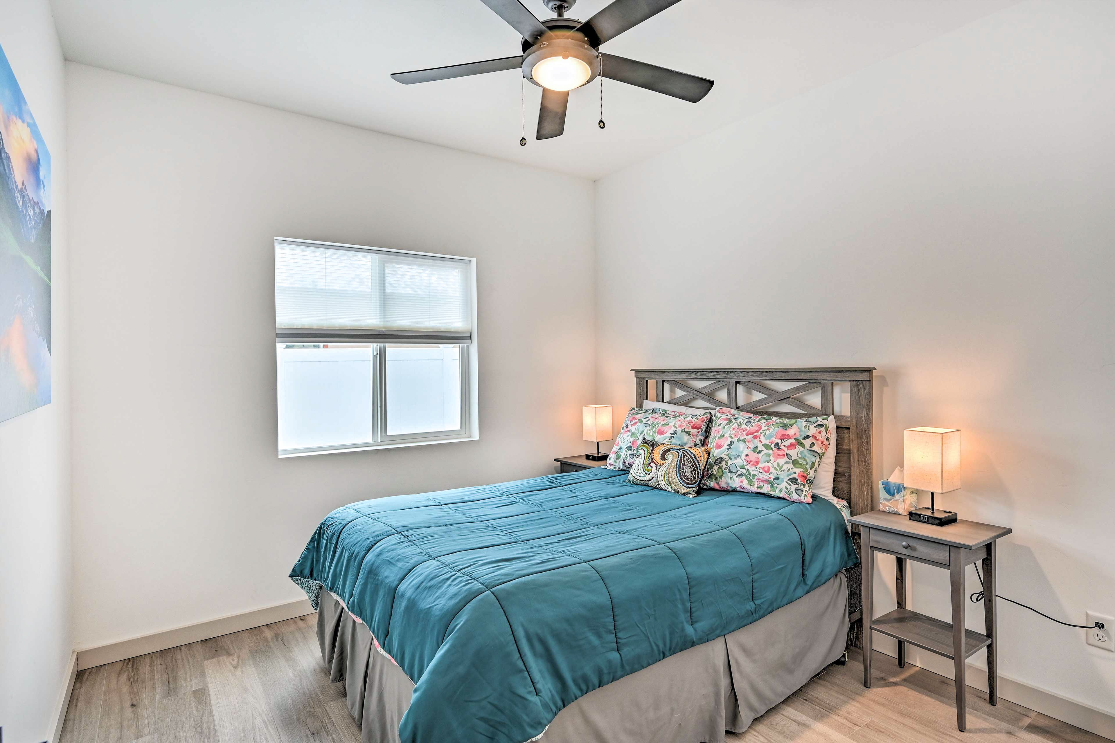 Bedroom 2 | Queen Bed
