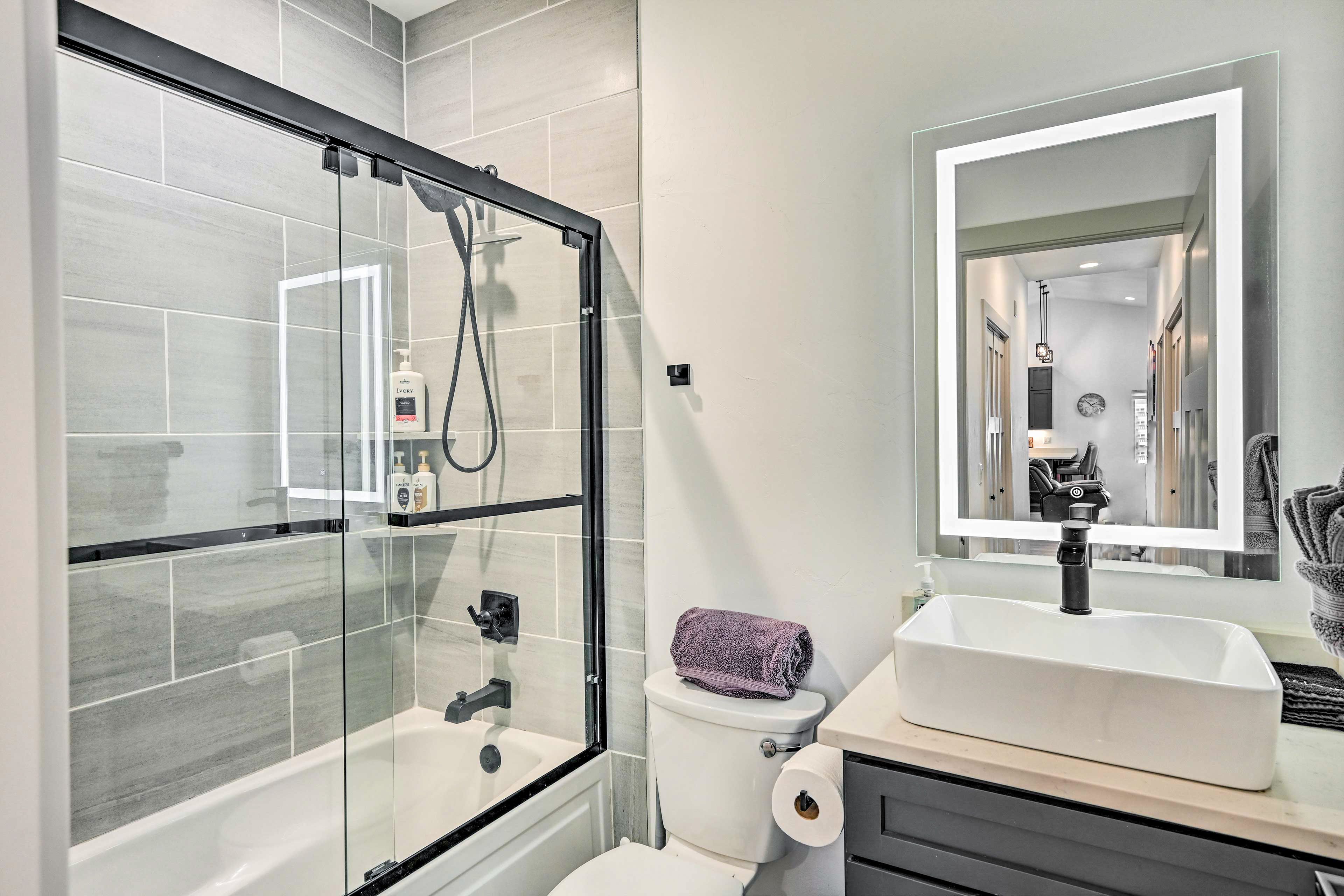 Full Bathroom