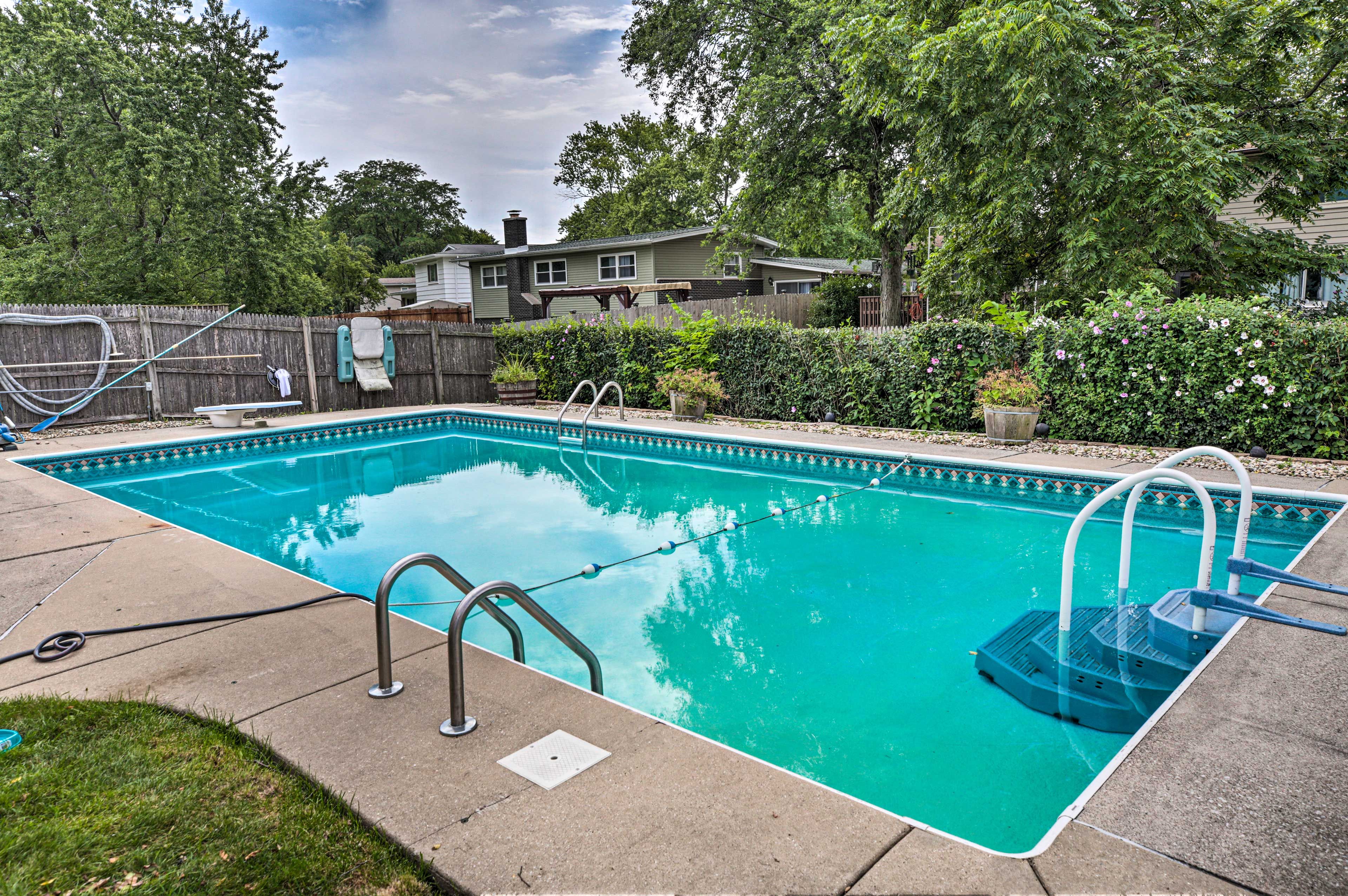 Seasonal Private Pool