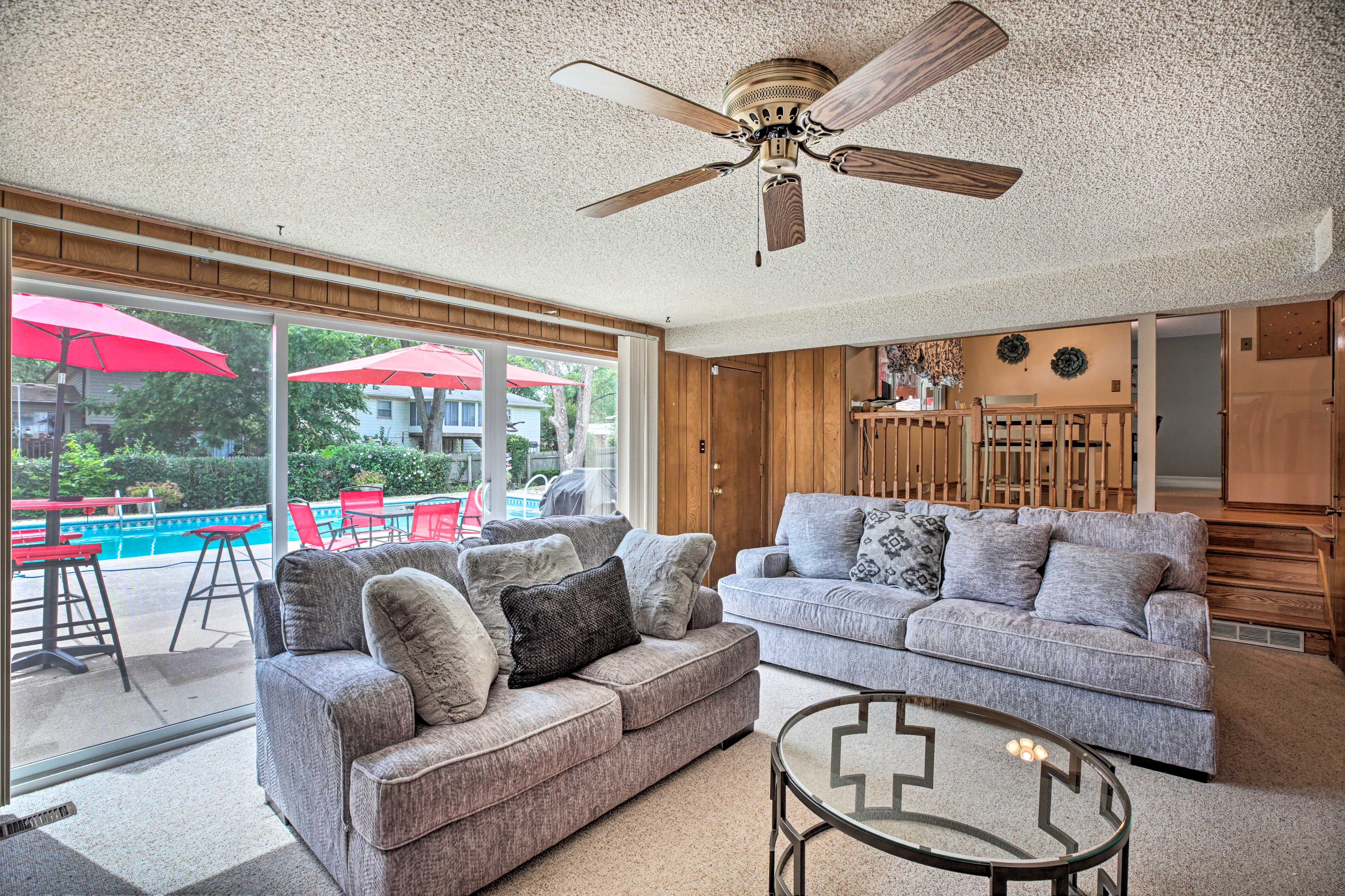 Living Room | Pool Access