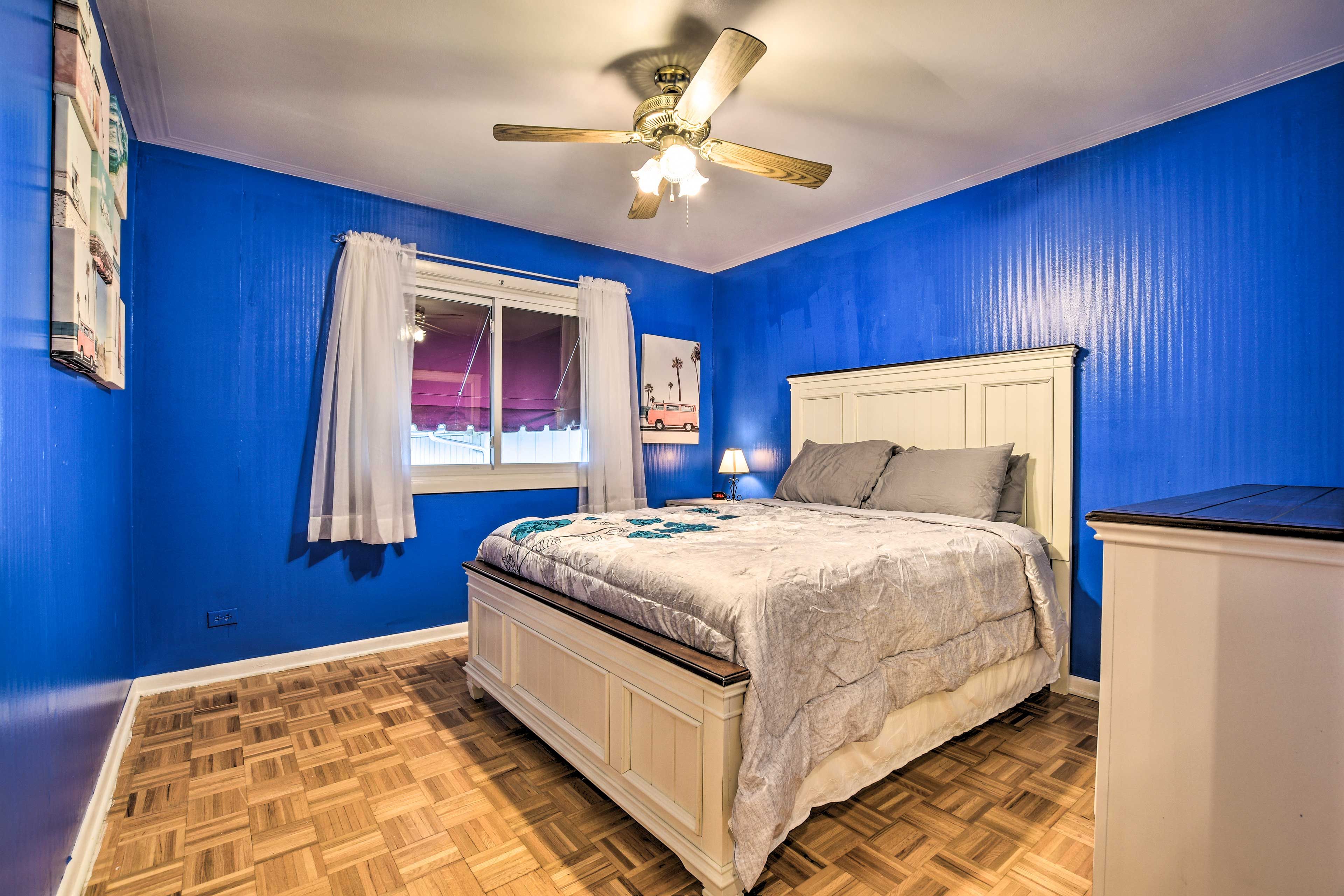 Bedroom 2 | Queen Bed