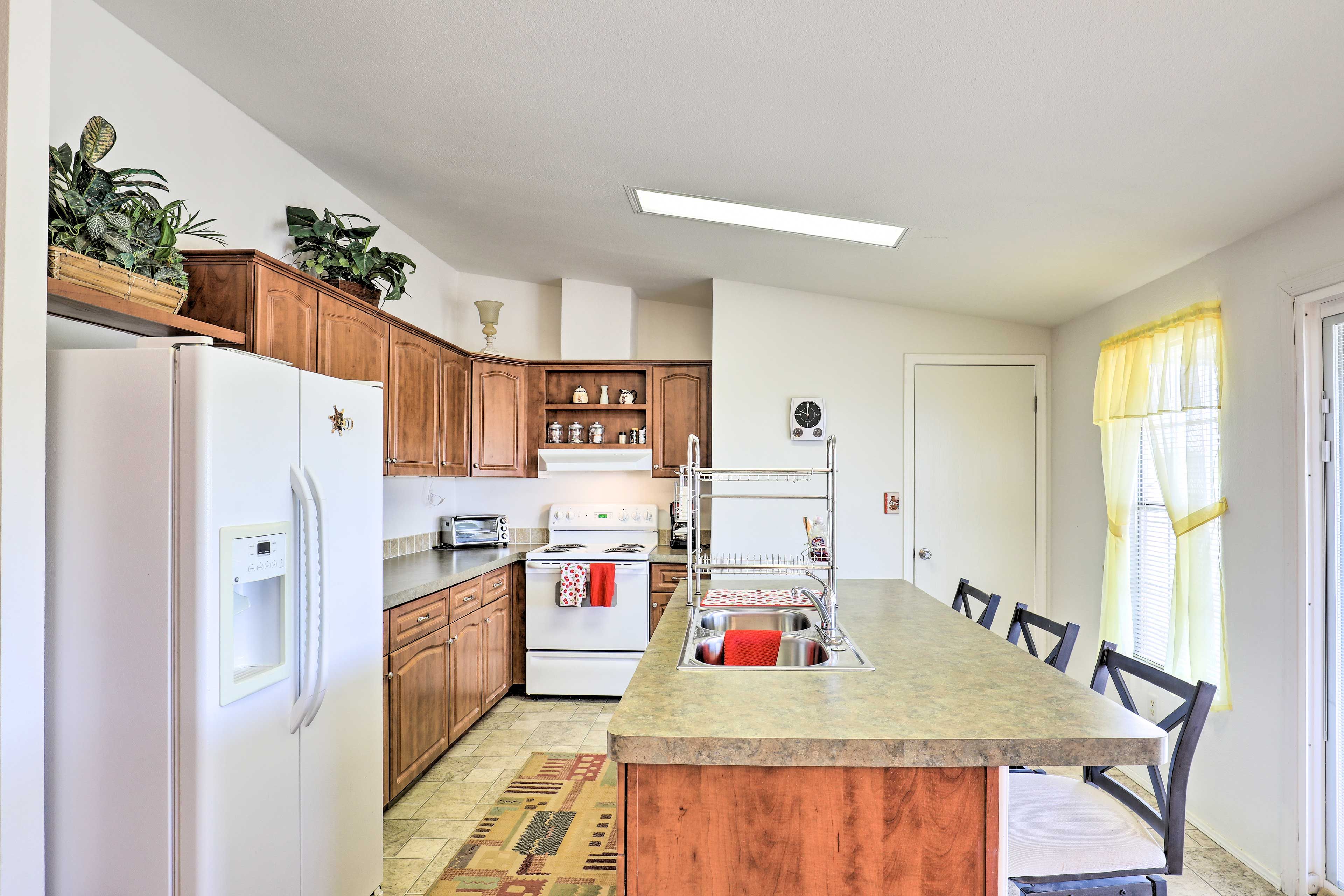 Kitchen | Fully Equipped | Cooking Basics